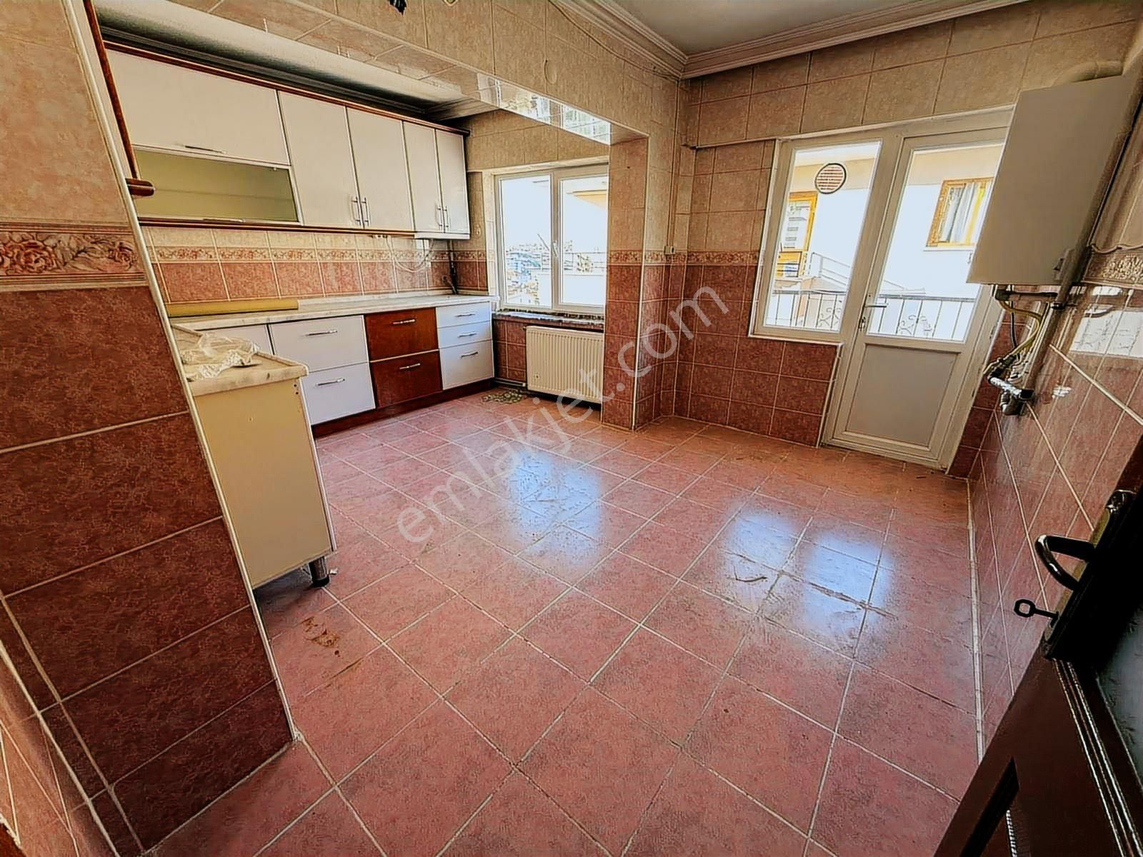 ꧁▇yılmaz'dan▇꧂merkezi Konumda Masrafsız Teraslı 5+1 Daire - Görsel 2