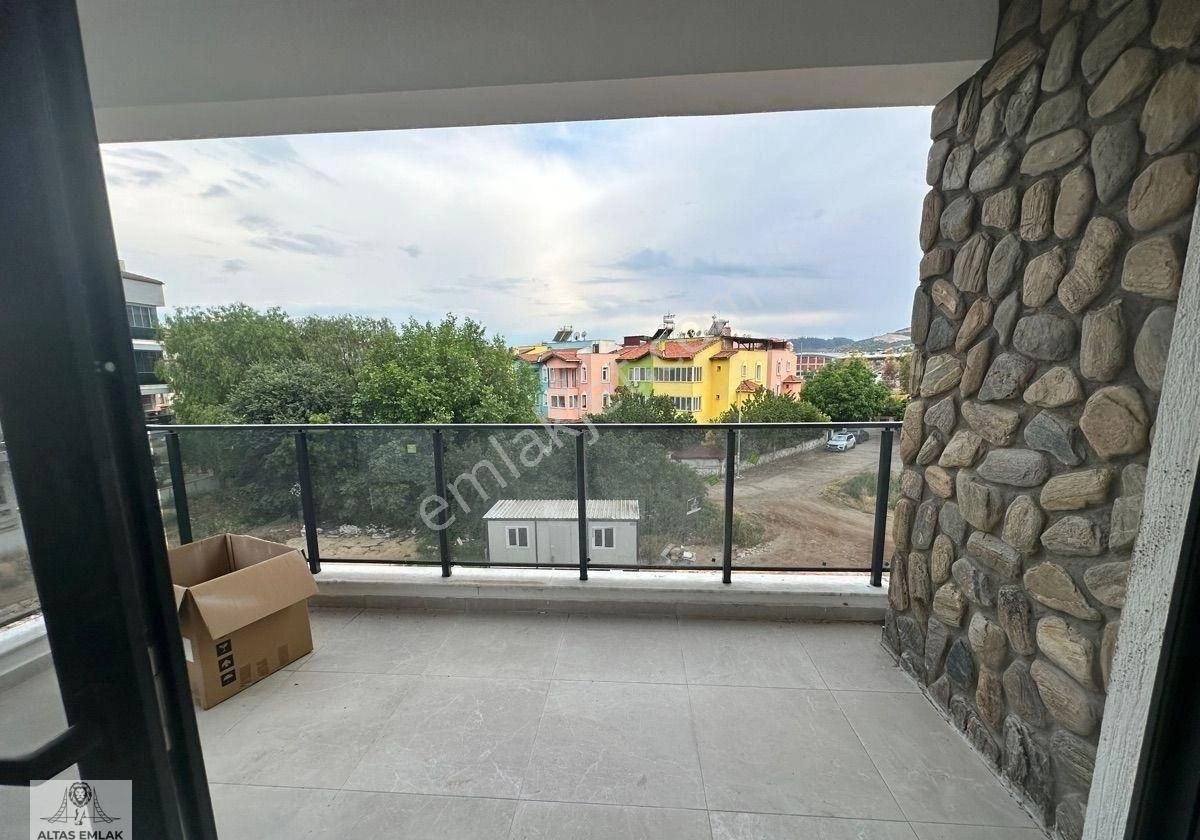 Milas Cumhuriyet Mahallesinde Site İçinde Yer Alan 3+1 Daire Kiralıktır