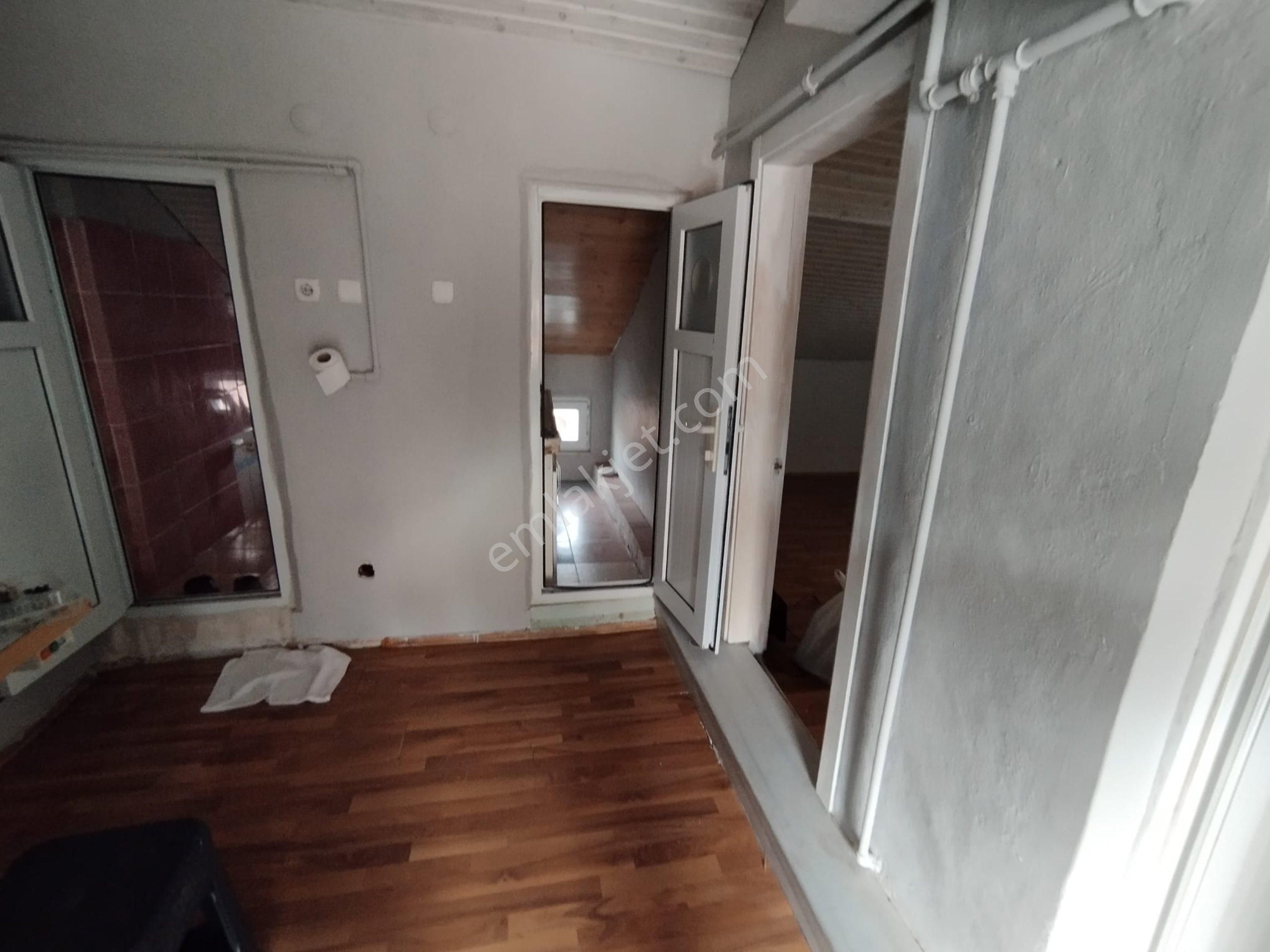 Bursa İhsaniye Kiralık 1+1 Teras Kat - Görsel 4