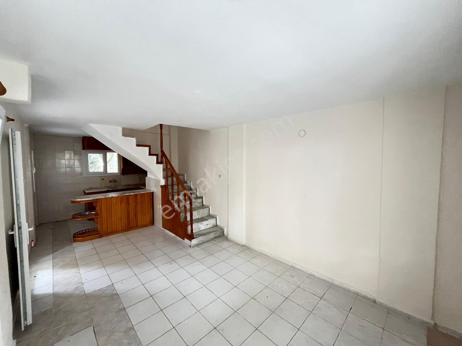 Merkezi Konumda Kelepir Fiyata 3+1 Villa(gözütok Mimarlık) - Görsel 4