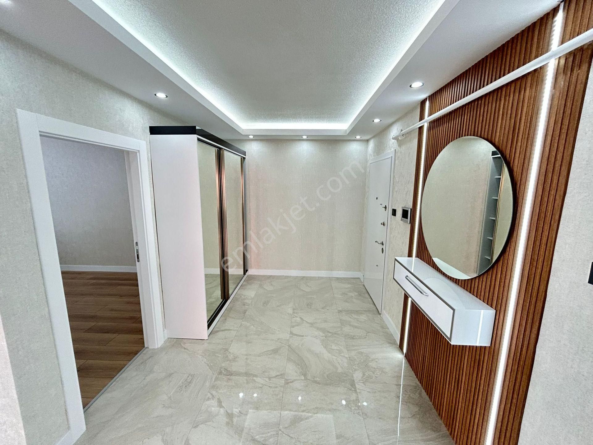 Taner'den Dikmen Caddesinde 4+1 Çift Banyolu Asansörlü Ön Lüks - Görsel 12