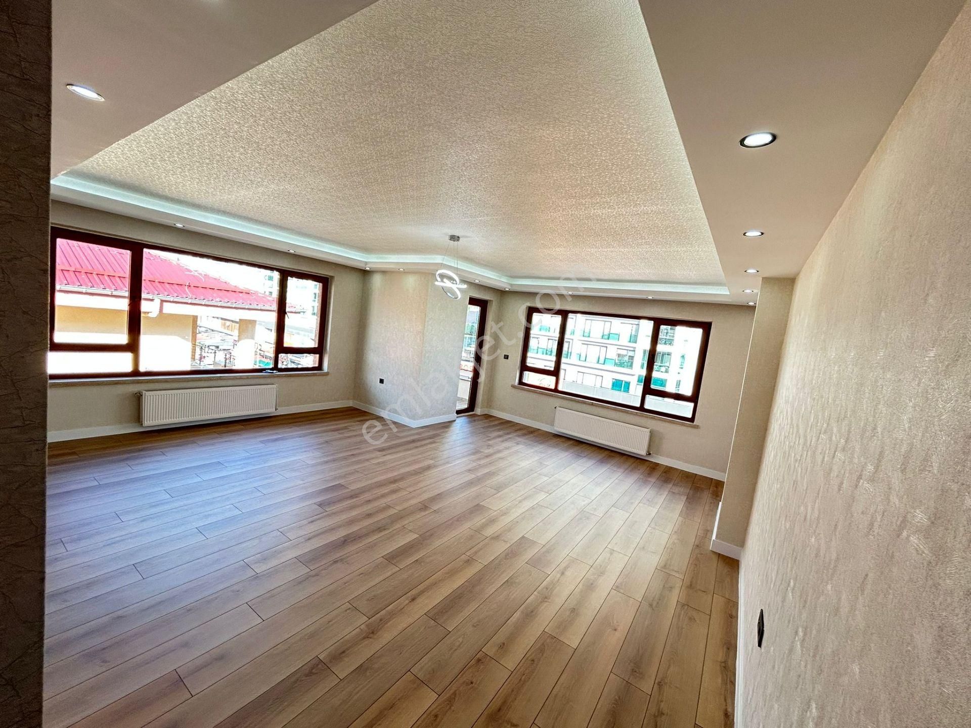 Taner'den Dikmen Caddesinde 4+1 Çift Banyolu Asansörlü Ön Lüks - Görsel 5