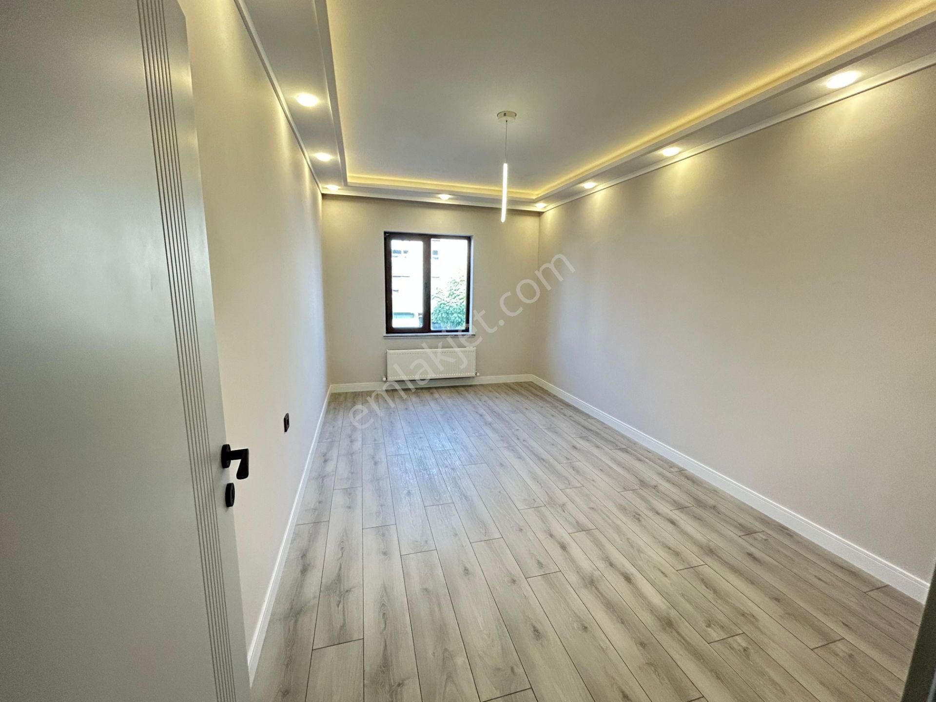 Taner'den İlker 1.inci Cadde'de Katta Ön Cephe Çift Banyolu Hamamlı Süper Lüks Daire - Görsel 10