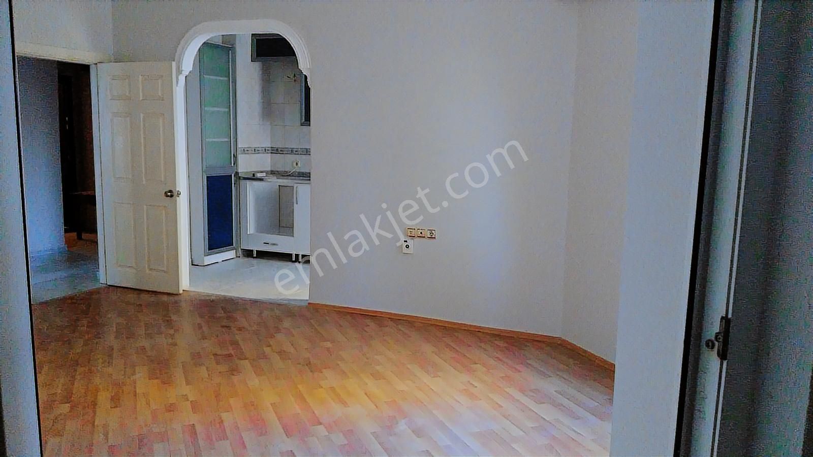 Meydan Kavağı'nda Ayrı Mutfaklı 2+1 Kiralık Daire - Görsel 33