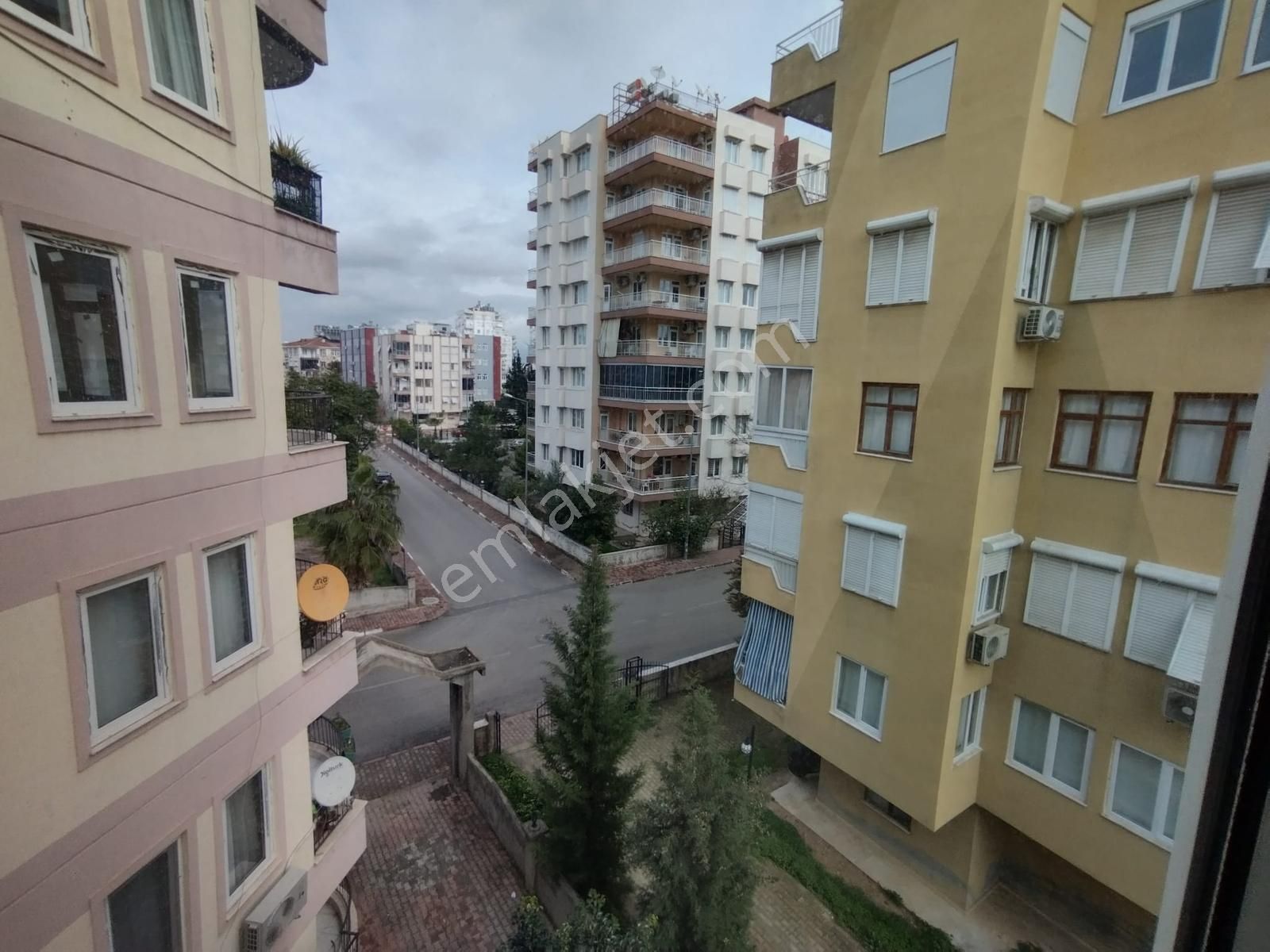 Meydan Kavağı'nda Ayrı Mutfaklı 2+1 Kiralık Daire - Görsel 23