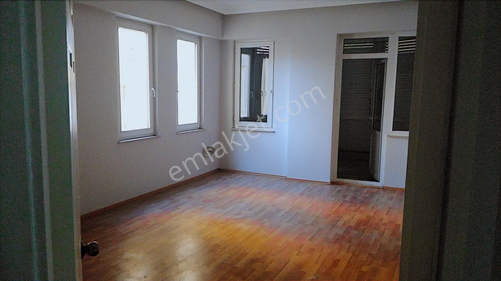 Meydan Kavağı'nda Ayrı Mutfaklı 2+1 Kiralık Daire - Görsel 7