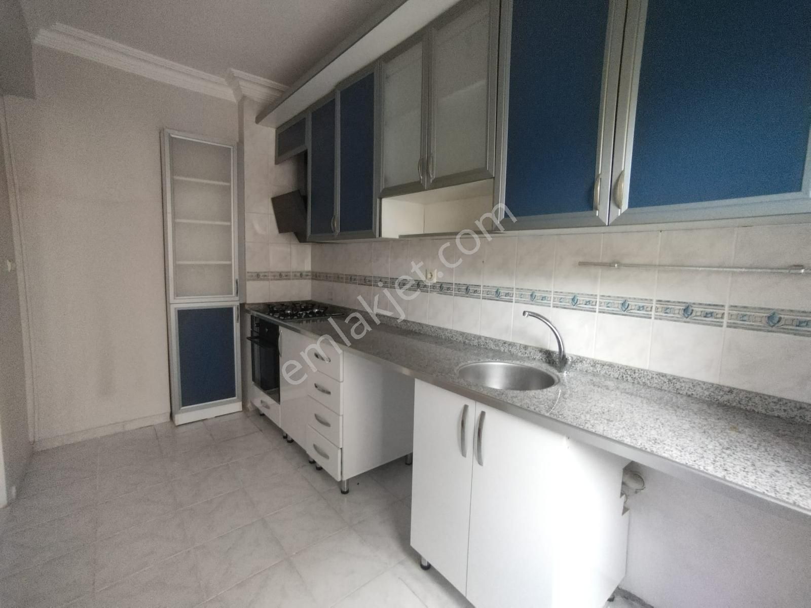 Meydan Kavağı'nda Ayrı Mutfaklı 2+1 Kiralık Daire - Görsel 4
