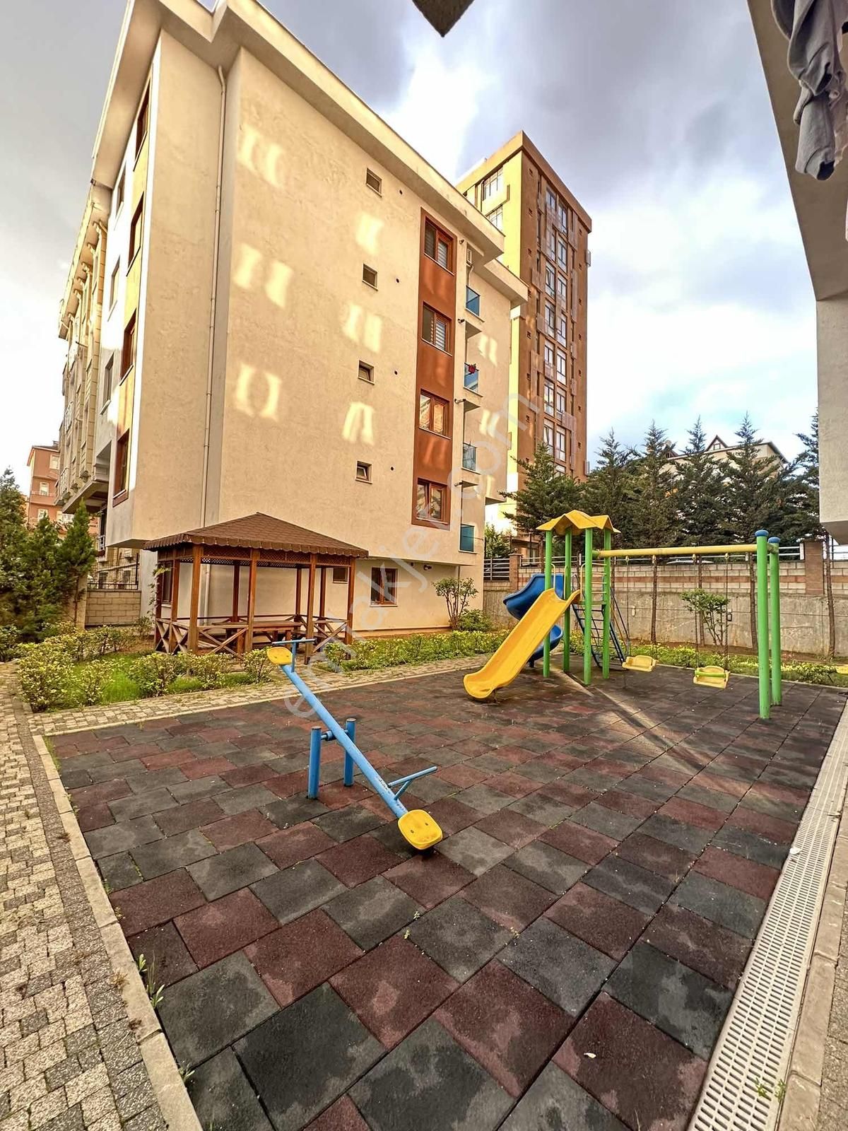 Finans Merkexine Komşu Ditr İçerisinde Büyük M2 1 +1 - Görsel 19