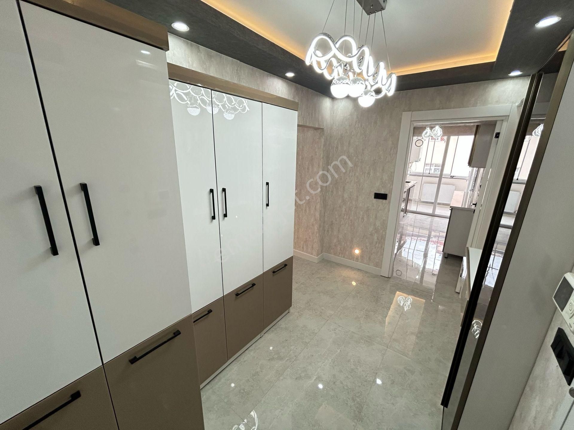 Taner'den Dikmen Nakış Sokak'ta 3+1 Süper Lüks Üst Kat Ebeveyn Banyolu - Görsel 4