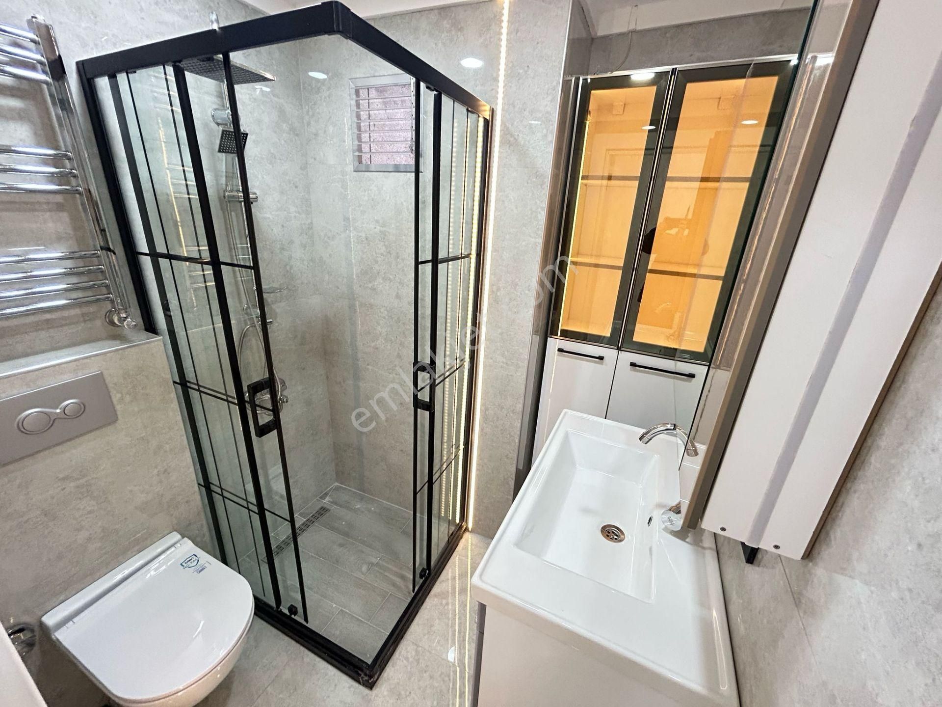 Taner'den Dikmen Nakış Sokak'ta 3+1 Süper Lüks Üst Kat Ebeveyn Banyolu - Görsel 15