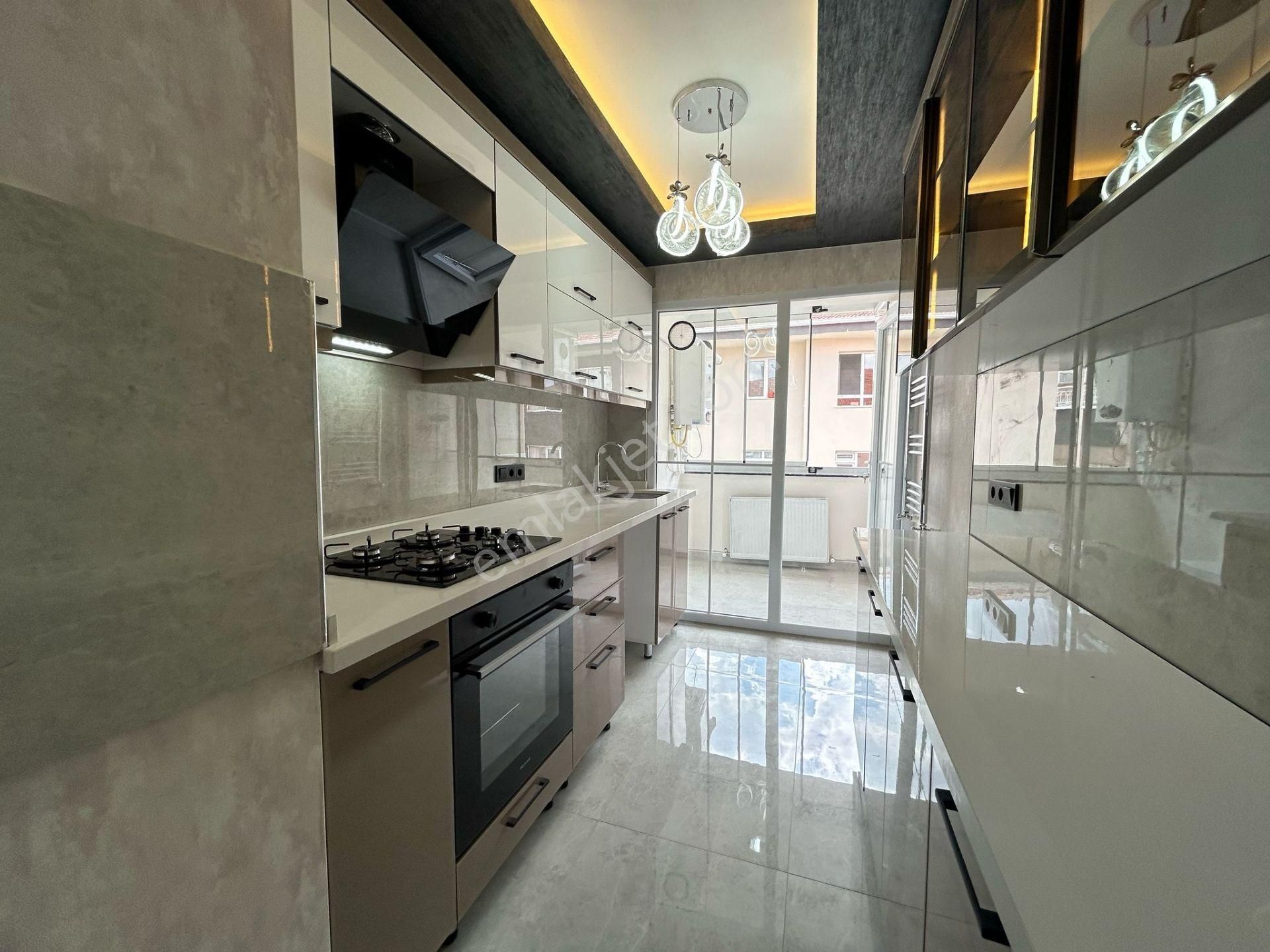 Taner'den Dikmen Nakış Sokak'ta 3+1 Süper Lüks Üst Kat Ebeveyn Banyolu - Görsel 30