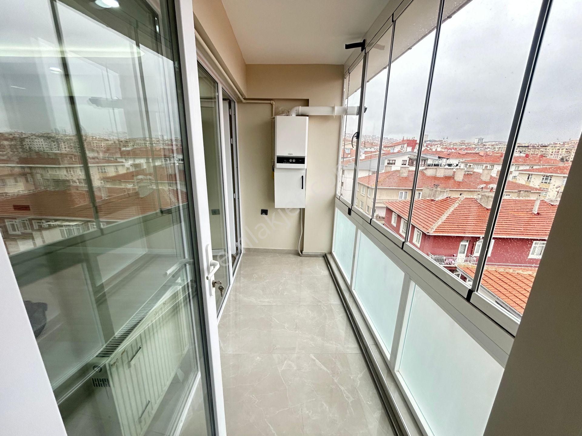 Taner'den Sokullu Cadde Üzeri Ç.emeç Yanı 3+1 Manzaralı Süper Lüks - Görsel 9