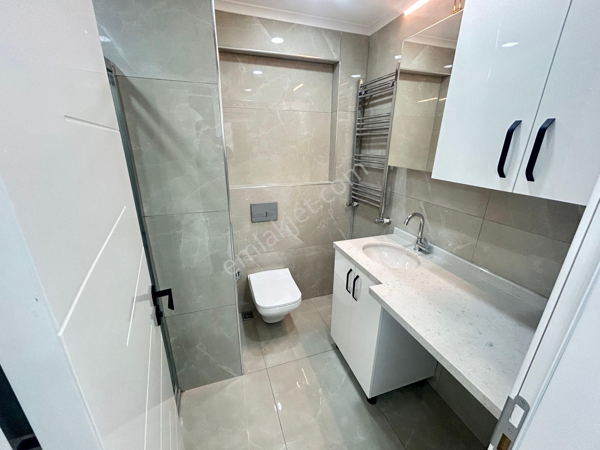 Taner'den Sokullu Cadde Üzeri Ç.emeç Yanı 3+1 Manzaralı Süper Lüks - Görsel 18