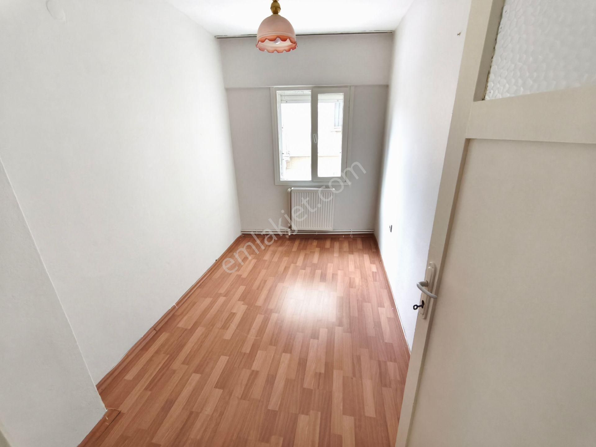 Bornova Hükümet Konağı Arkası Kombili Asansörlü Arakat Kiralık 2+1 Daire - Görsel 10