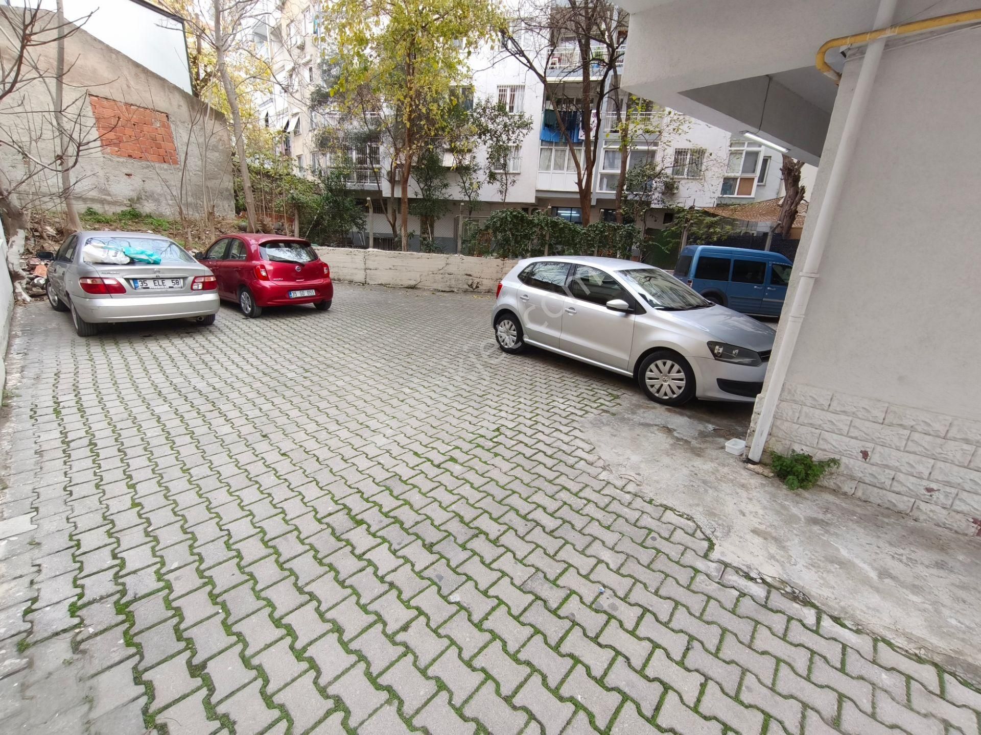 Bornova Hükümet Konağı Arkası Kombili Asansörlü Arakat Kiralık 2+1 Daire - Görsel 33