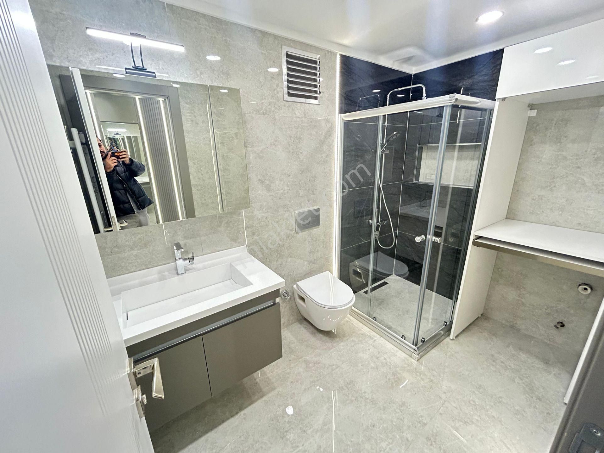 Taner'den Dikmen Karşıyaka Sok'ta 3+1 Çift Banyolu Süper Lüks Ön Cephe - Görsel 6