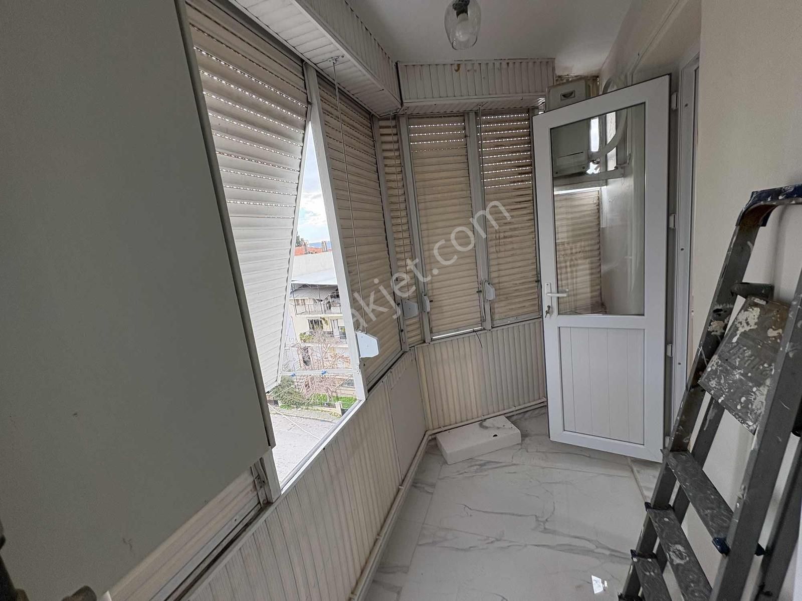 Buca İşçi Evleri Yiğitler Mah.de 3+1 Satılık Lüks Daire - Görsel 10