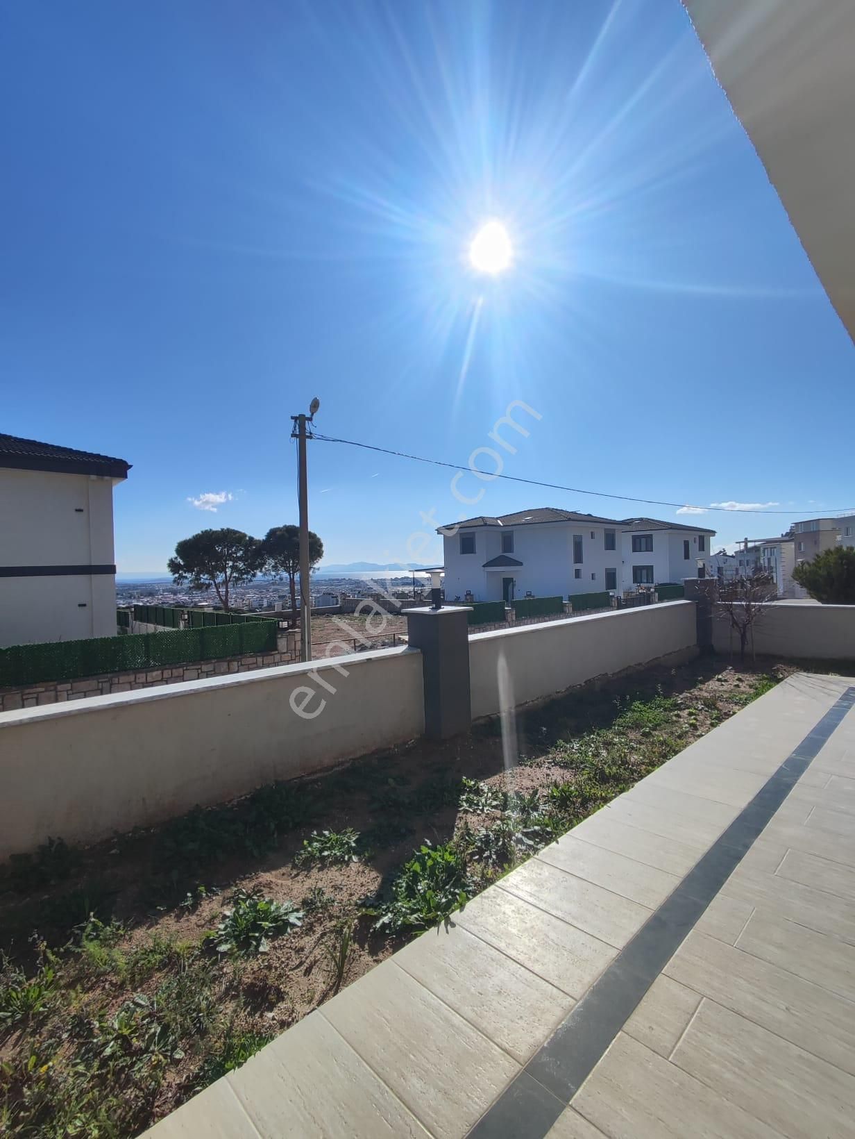 Didim'de Full Deniz Manzaralı Müstakil Bahçeli 2+1 Geniş Daire - Görsel 8