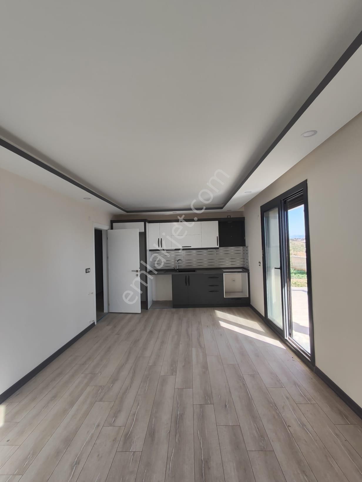 Didim'de Full Deniz Manzaralı Müstakil Bahçeli 2+1 Geniş Daire