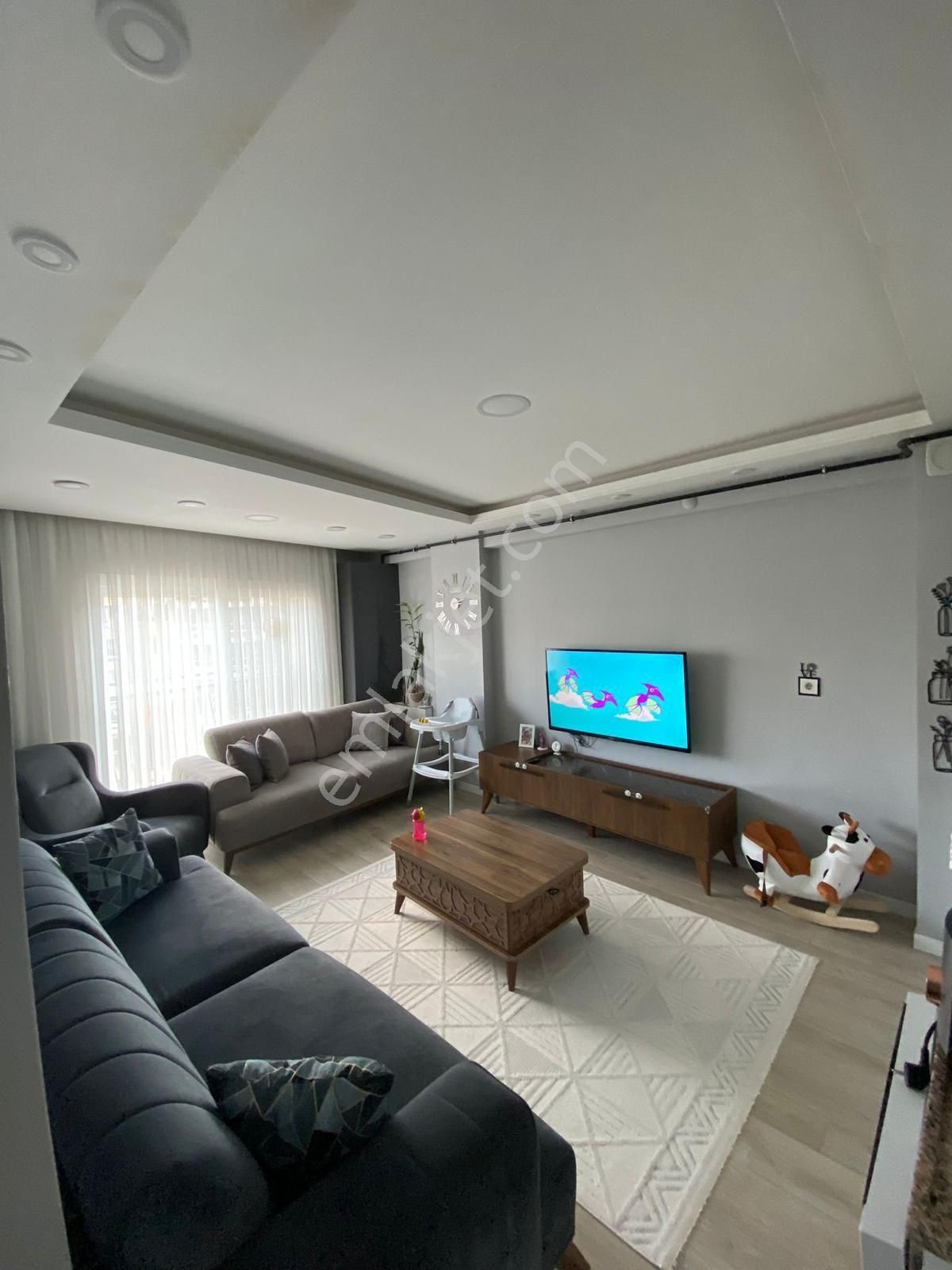 Ana Cadde'de Yerden Isıtma 2+1 Açık Mutfak Asansörlü Daire - Görsel 6