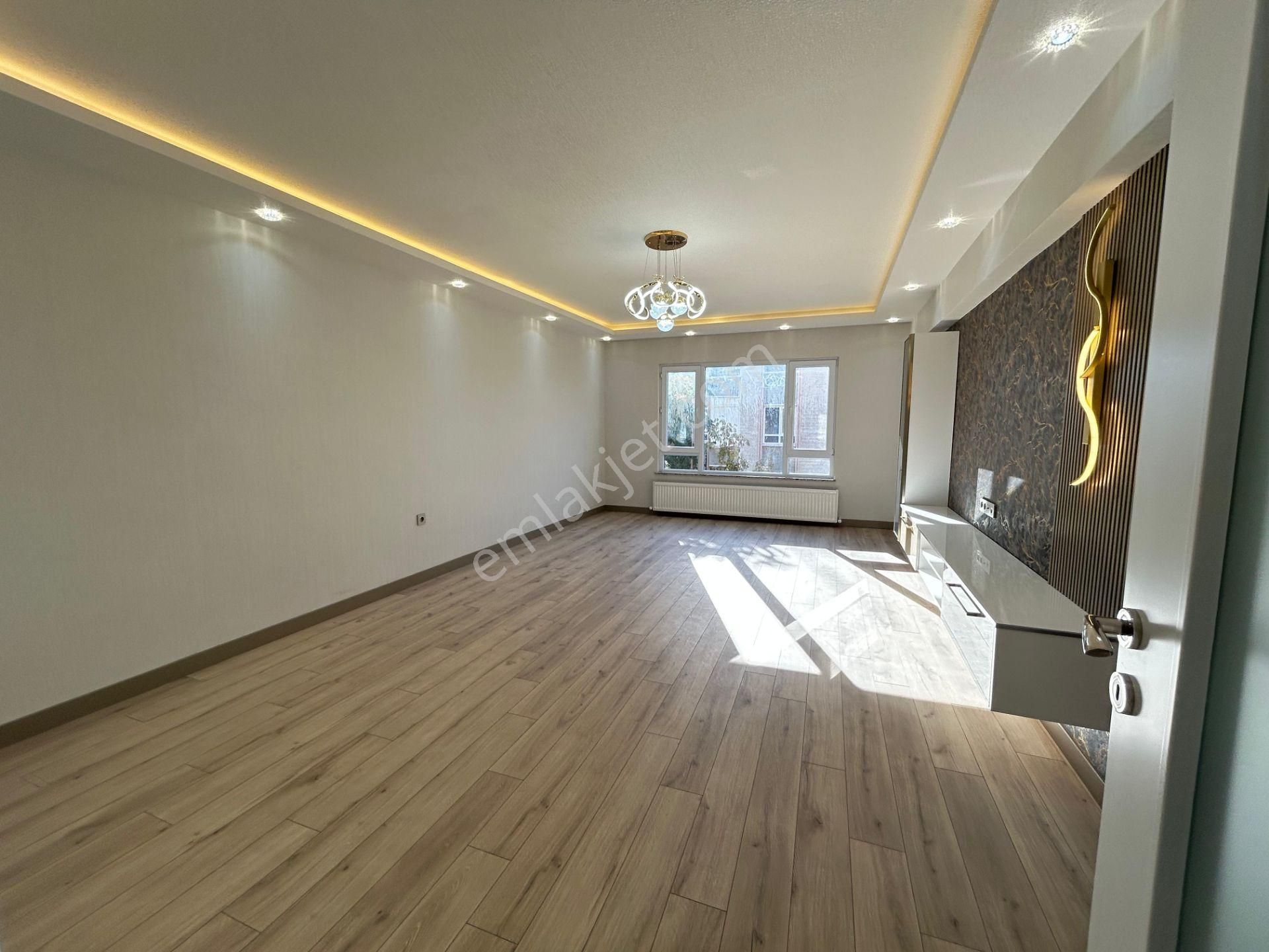 Taner'den Dikmen Cad'de 3+1 Orta Kat Süper Lüks K.otoparklı Ç.emeç Yakını - Görsel 27