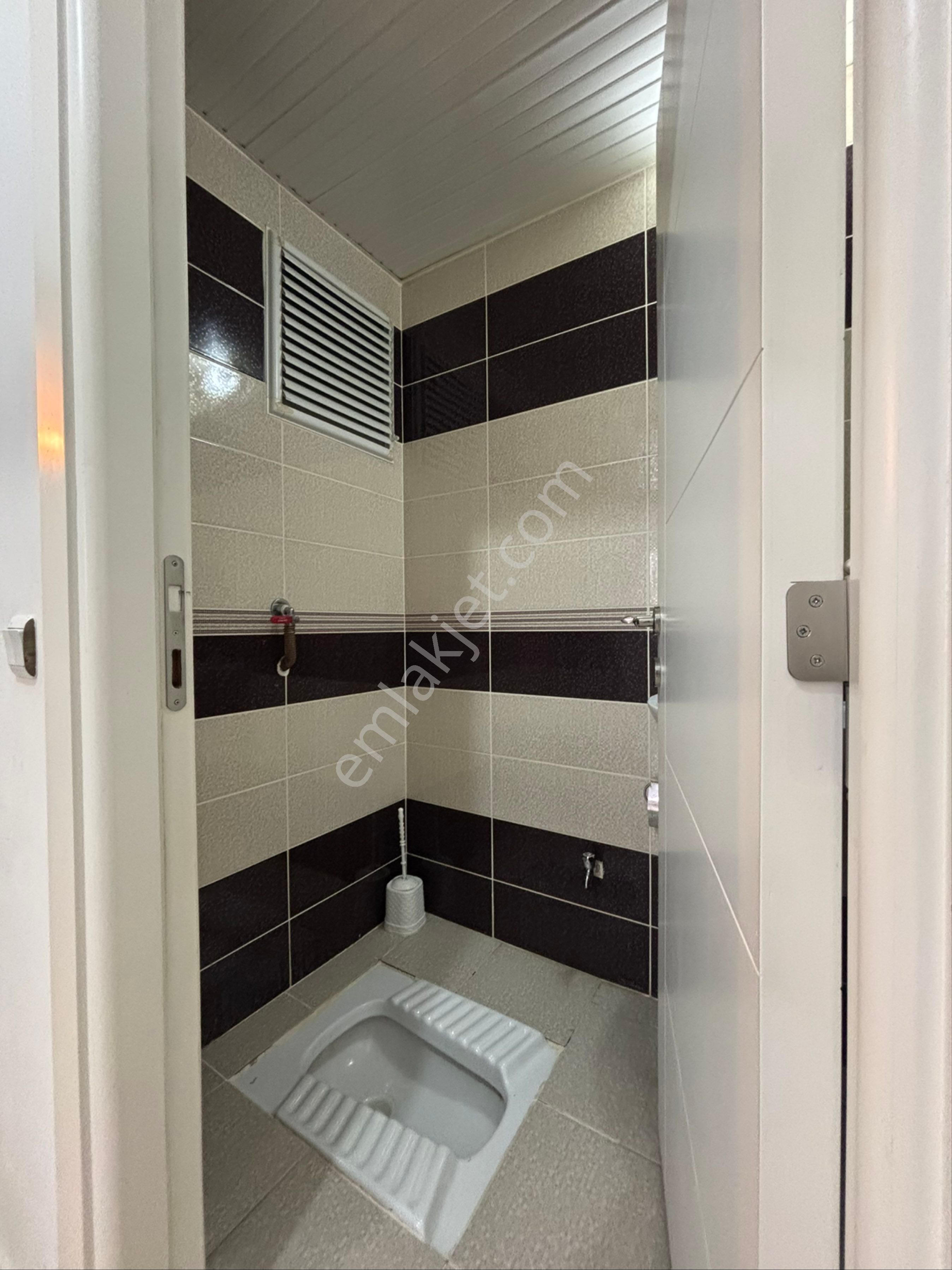 Kızıltoprak Mah. 2+1- 75 M2 Giriş Kat Kiralık Daire - Görsel 17