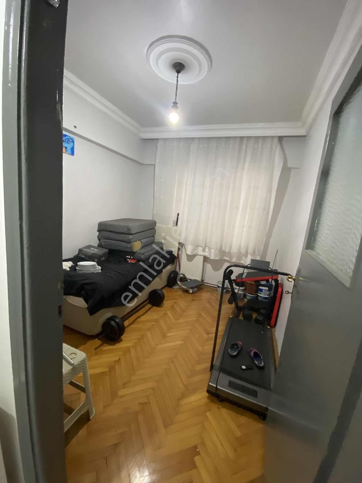 Ayhan Hepdiker Den Bahçelievlerde 3+1 Geniş Manzaralı Daire - Görsel 8