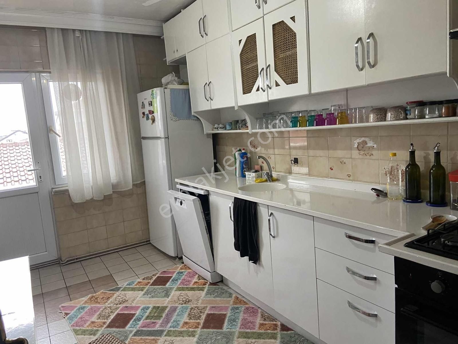 Ayhan Hepdiker Den Bahçelievlerde 3+1 Geniş Manzaralı Daire - Görsel 16