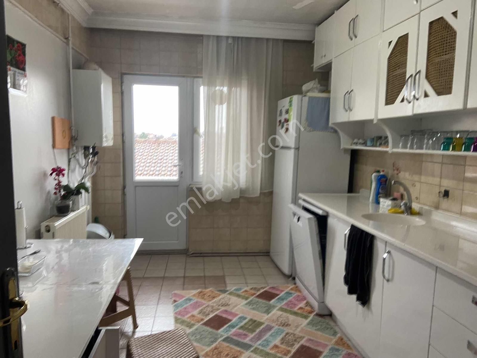 Ayhan Hepdiker Den Bahçelievlerde 3+1 Geniş Manzaralı Daire - Görsel 5
