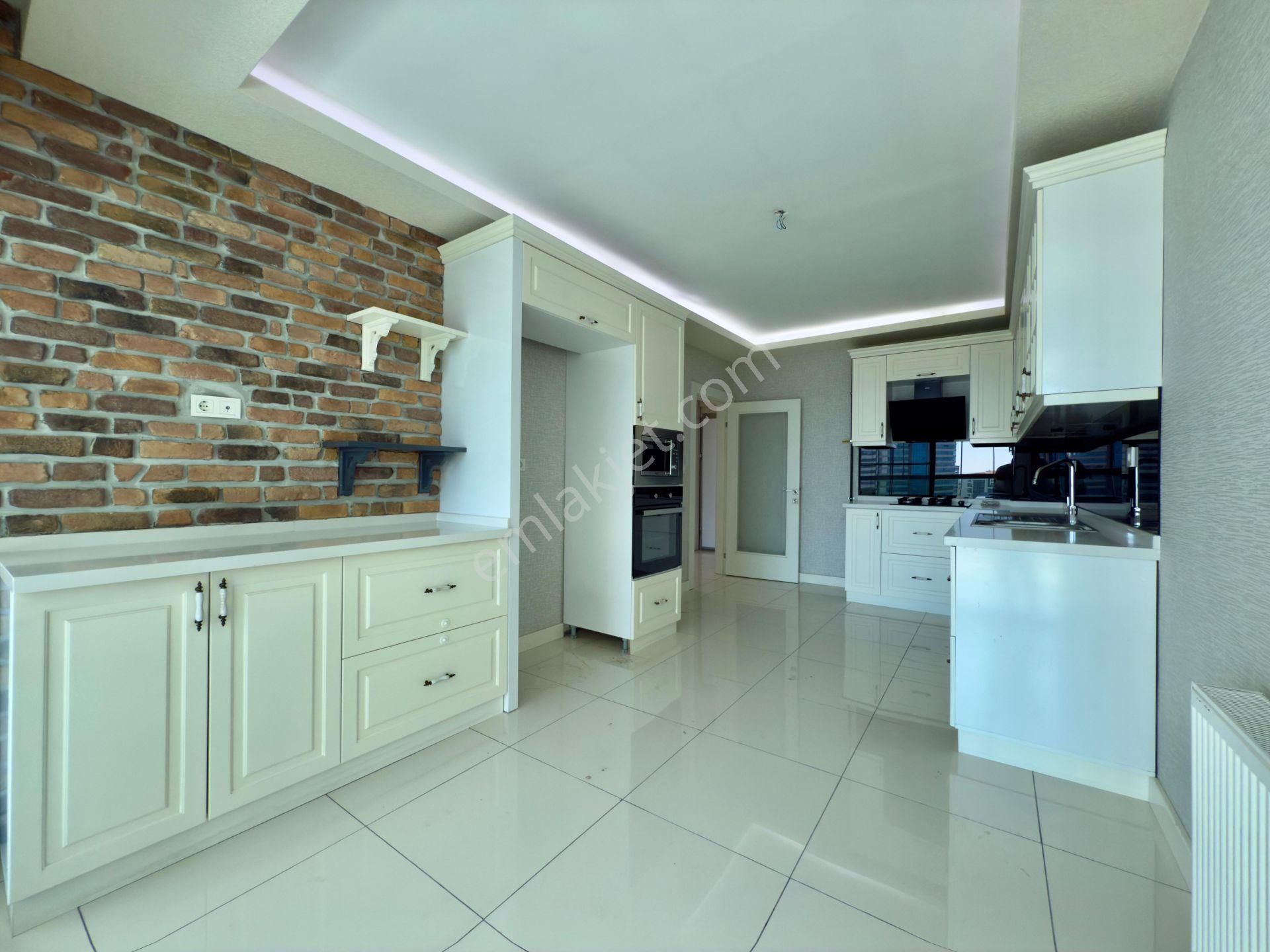 Kalecik Emlak'tan Hastane Yakını Manzaralı Teras Balkon 4+1 Site Dairesi - Görsel 4