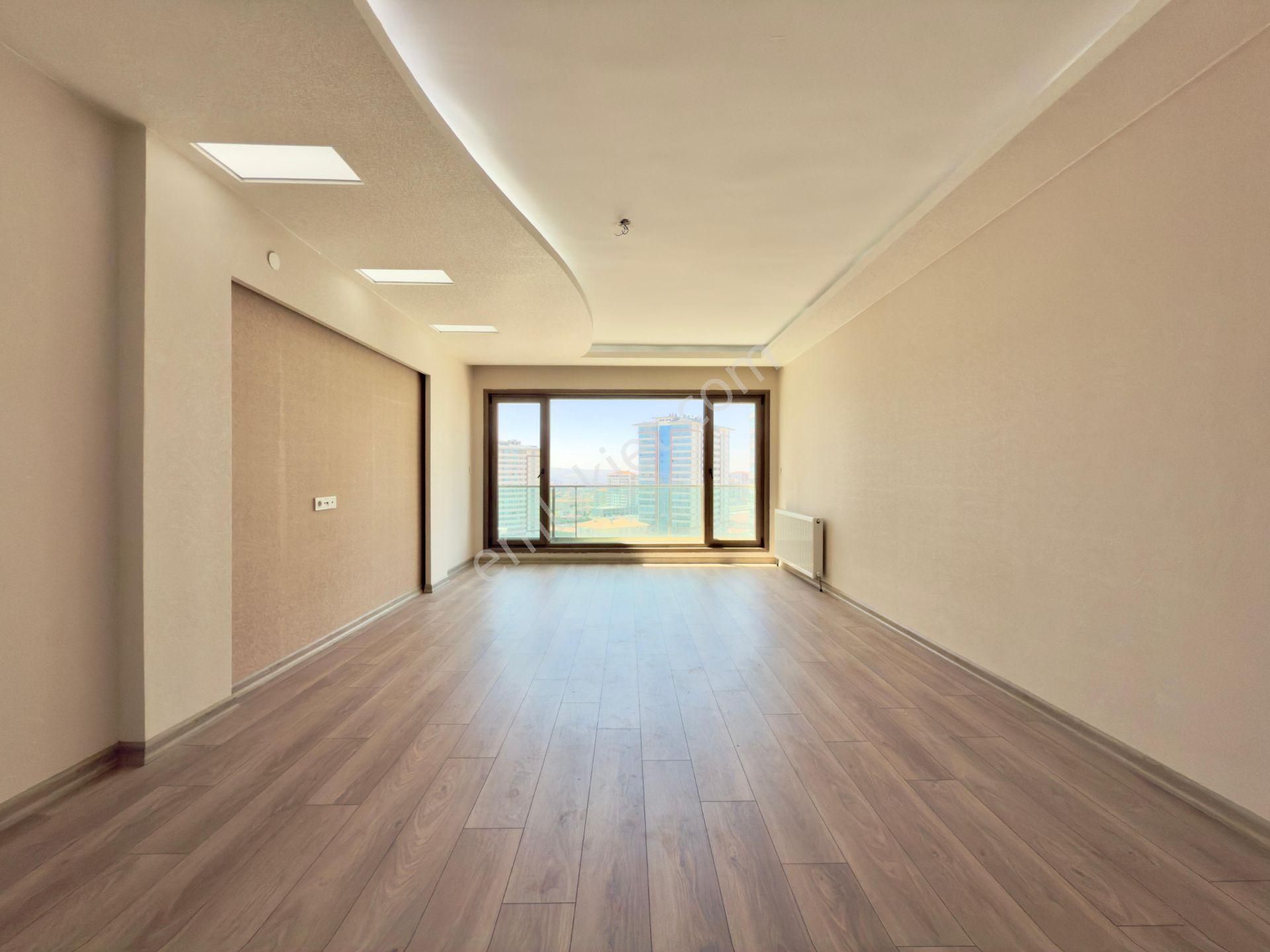 Kalecik Emlak'tan Hastane Yakını Manzaralı Teras Balkon 4+1 Site Dairesi - Görsel 7