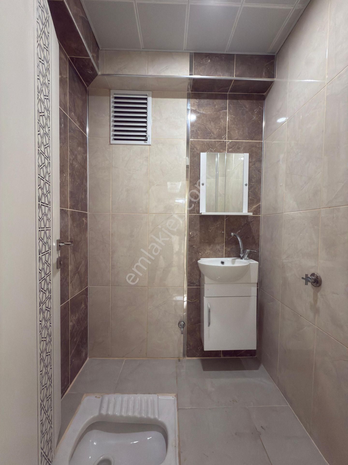Kalecik Emlak'tan Hastane Yakını Manzaralı Teras Balkon 4+1 Site Dairesi - Görsel 28