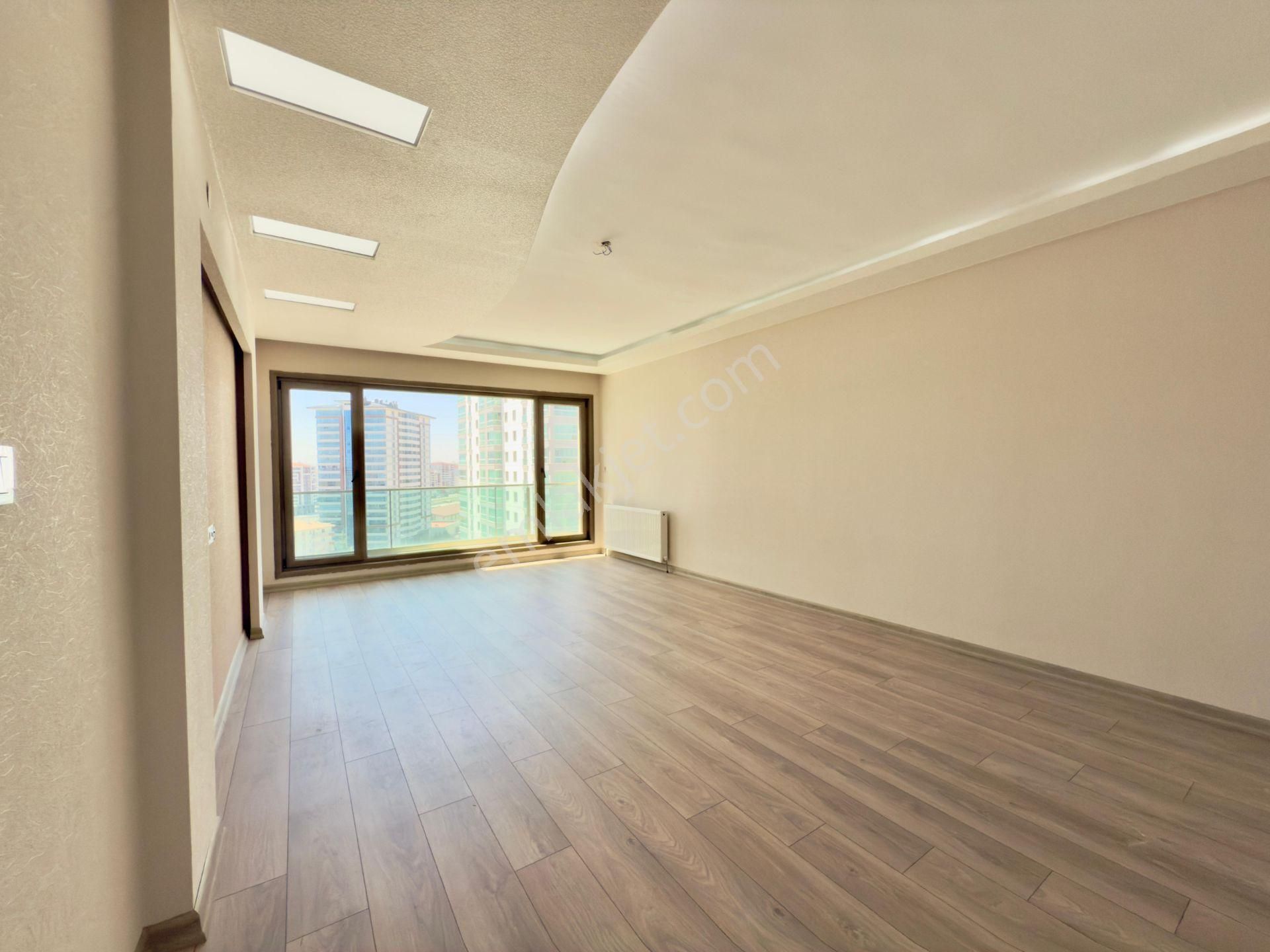 Kalecik Emlak'tan Hastane Yakını Manzaralı Teras Balkon 4+1 Site Dairesi - Görsel 6