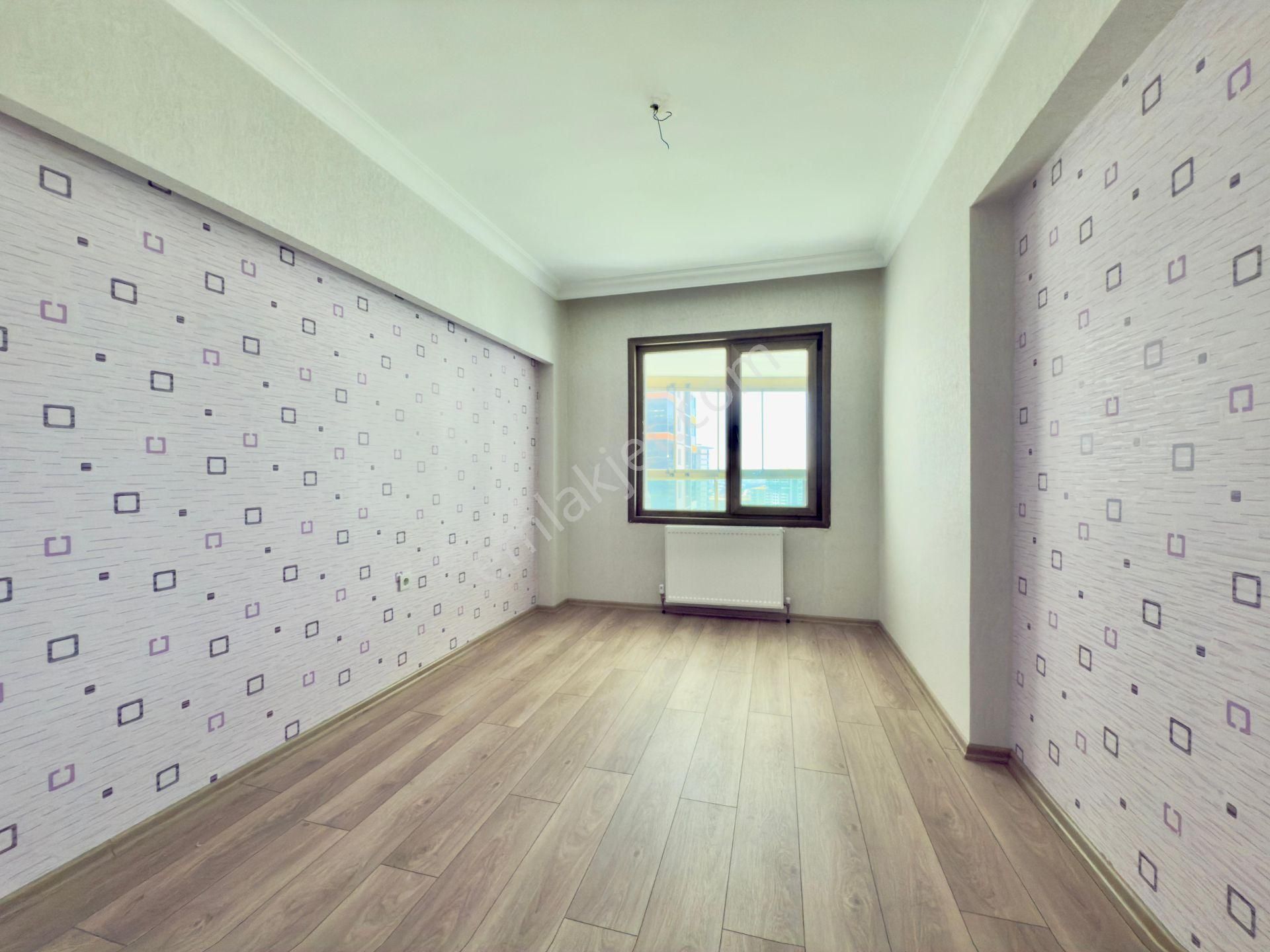 Kalecik Emlak'tan Hastane Yakını Manzaralı Teras Balkon 4+1 Site Dairesi - Görsel 12