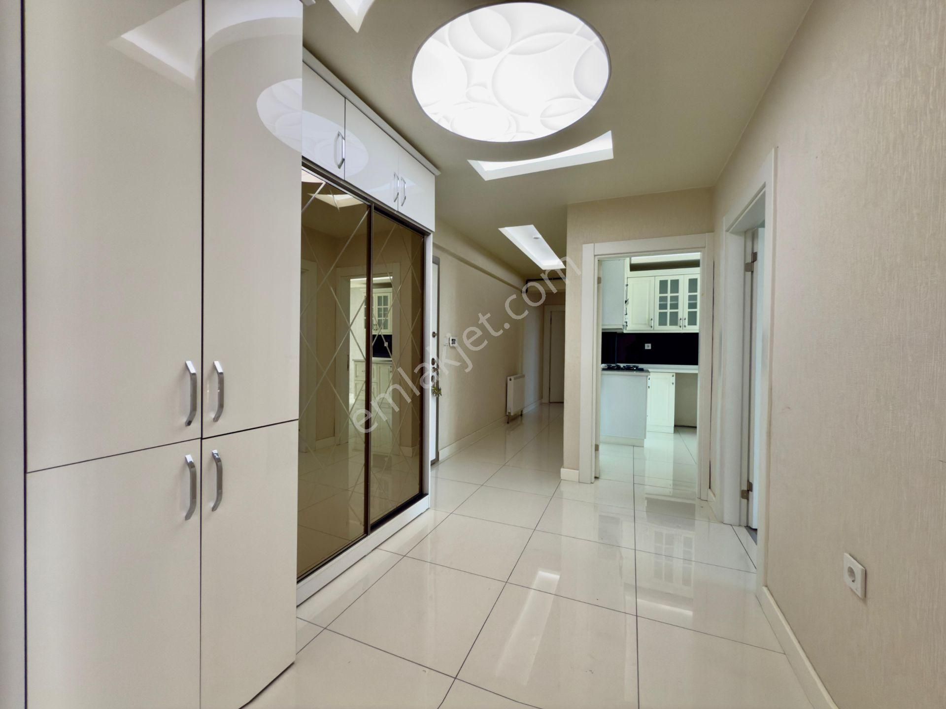Kalecik Emlak'tan Hastane Yakını Manzaralı Teras Balkon 4+1 Site Dairesi - Görsel 20