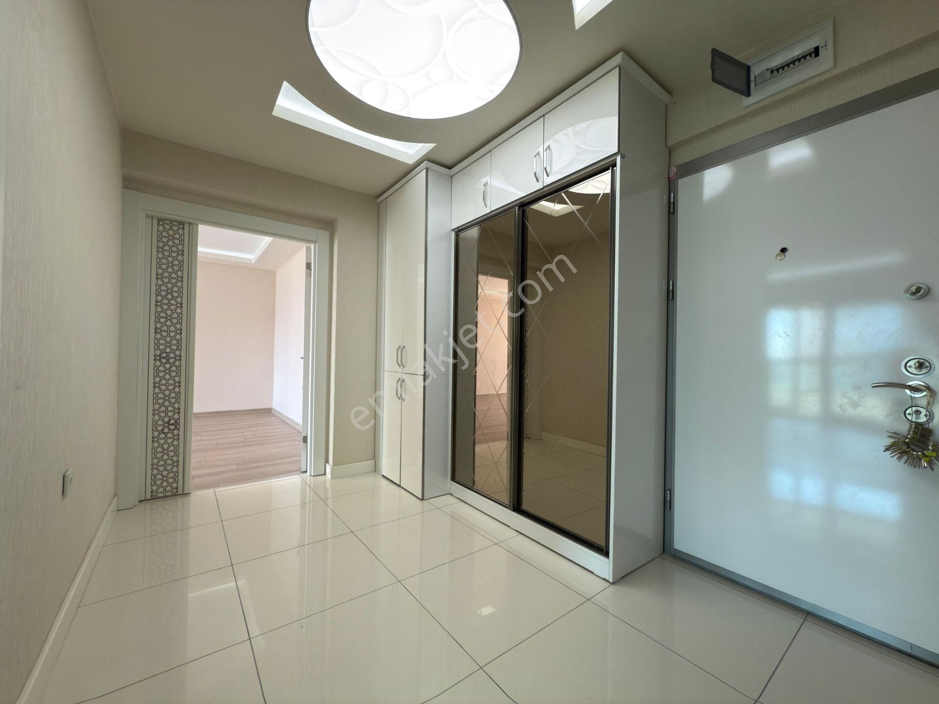 Kalecik Emlak'tan Hastane Yakını Manzaralı Teras Balkon 4+1 Site Dairesi - Görsel 21