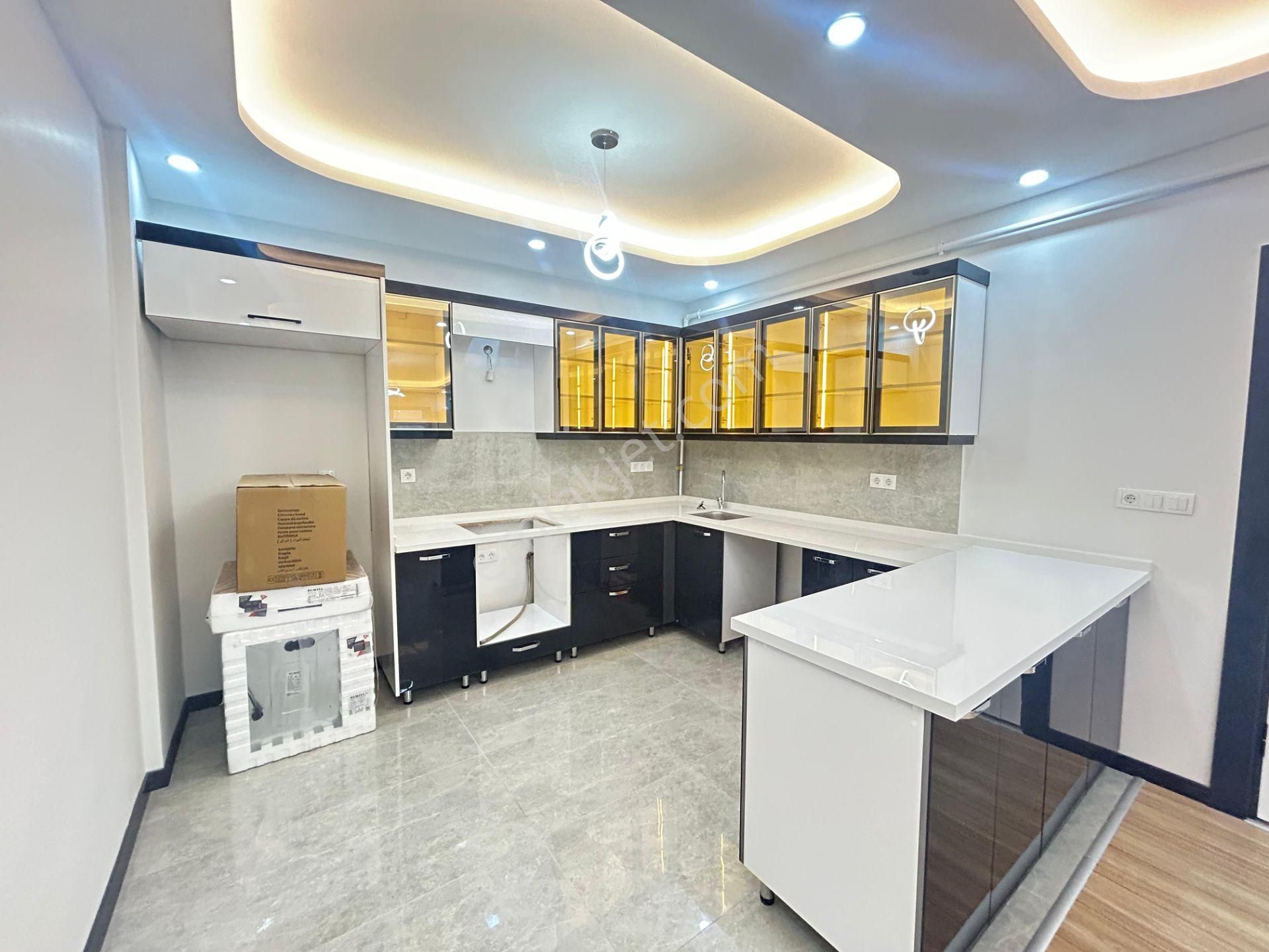 Taner'den Dikmen Cad'de 3+1 Amerikan Mutfaklı Bahçe Çıkışlı Lüks Daire - Görsel 25