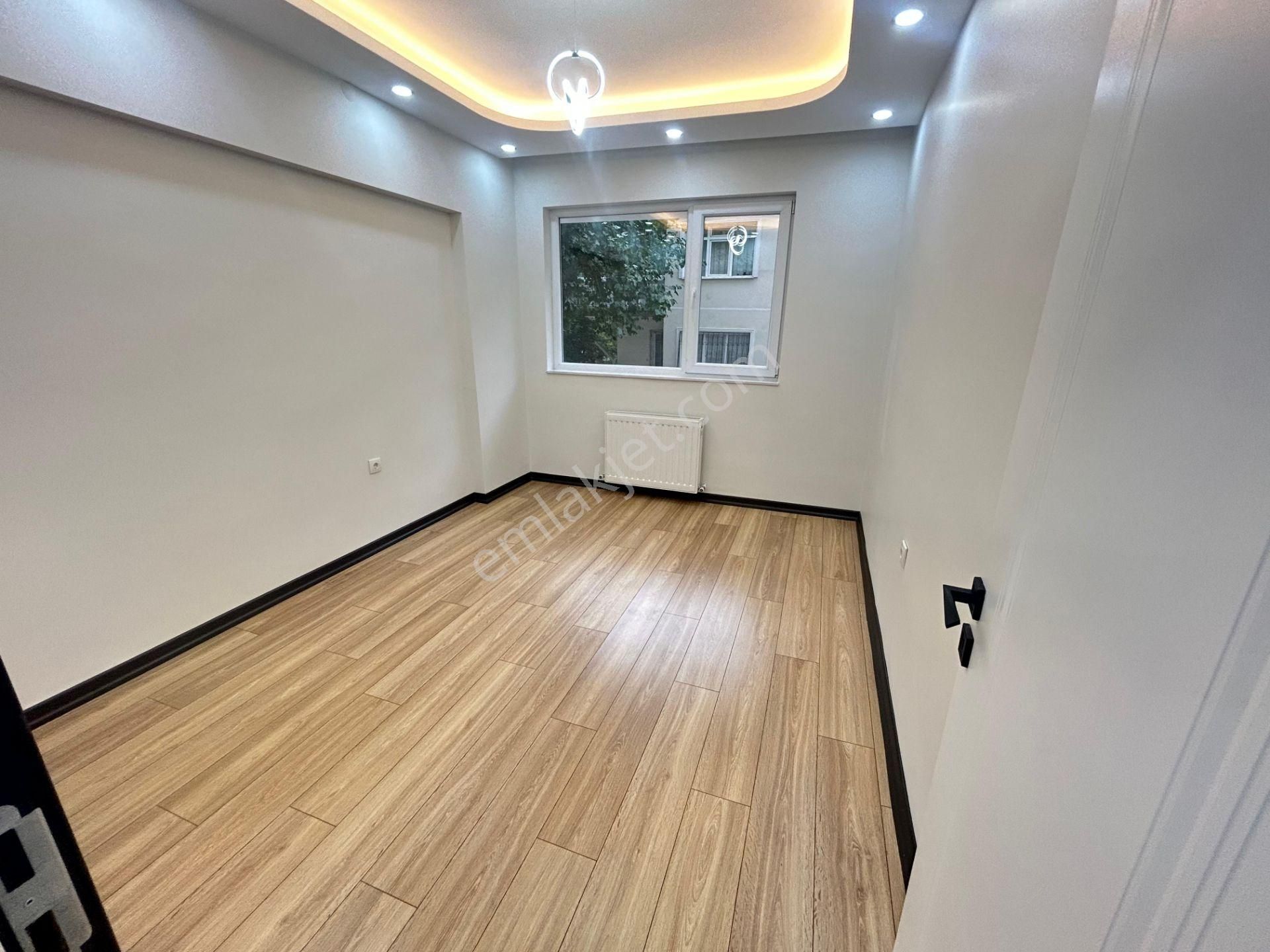 Taner'den Dikmen Cad'de 3+1 Amerikan Mutfaklı Bahçe Çıkışlı Lüks Daire - Görsel 6