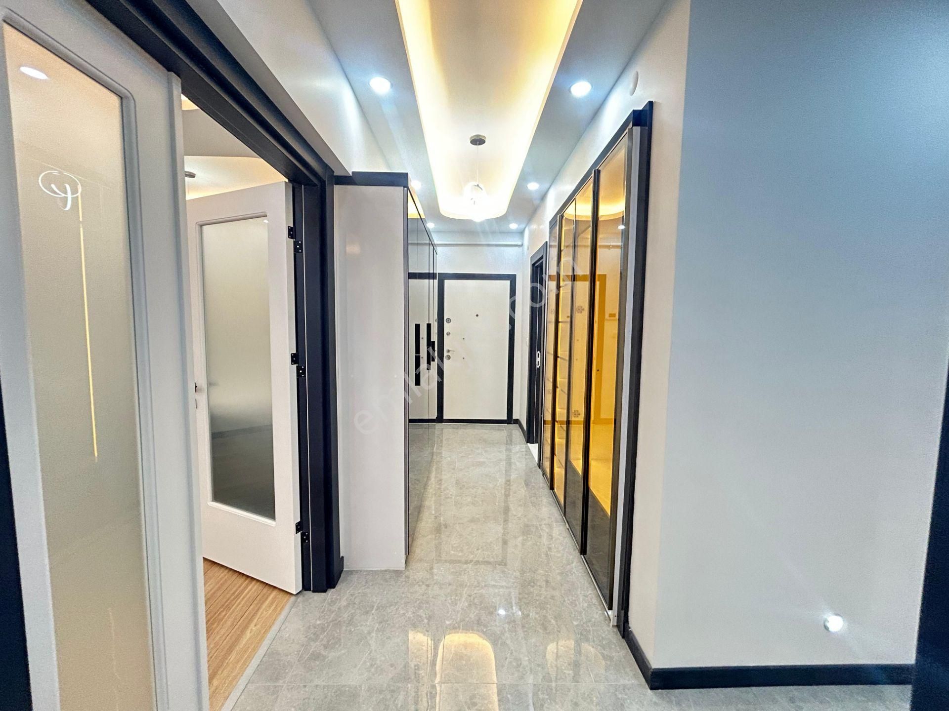 Taner'den Dikmen Cad'de 3+1 Amerikan Mutfaklı Bahçe Çıkışlı Lüks Daire - Görsel 31