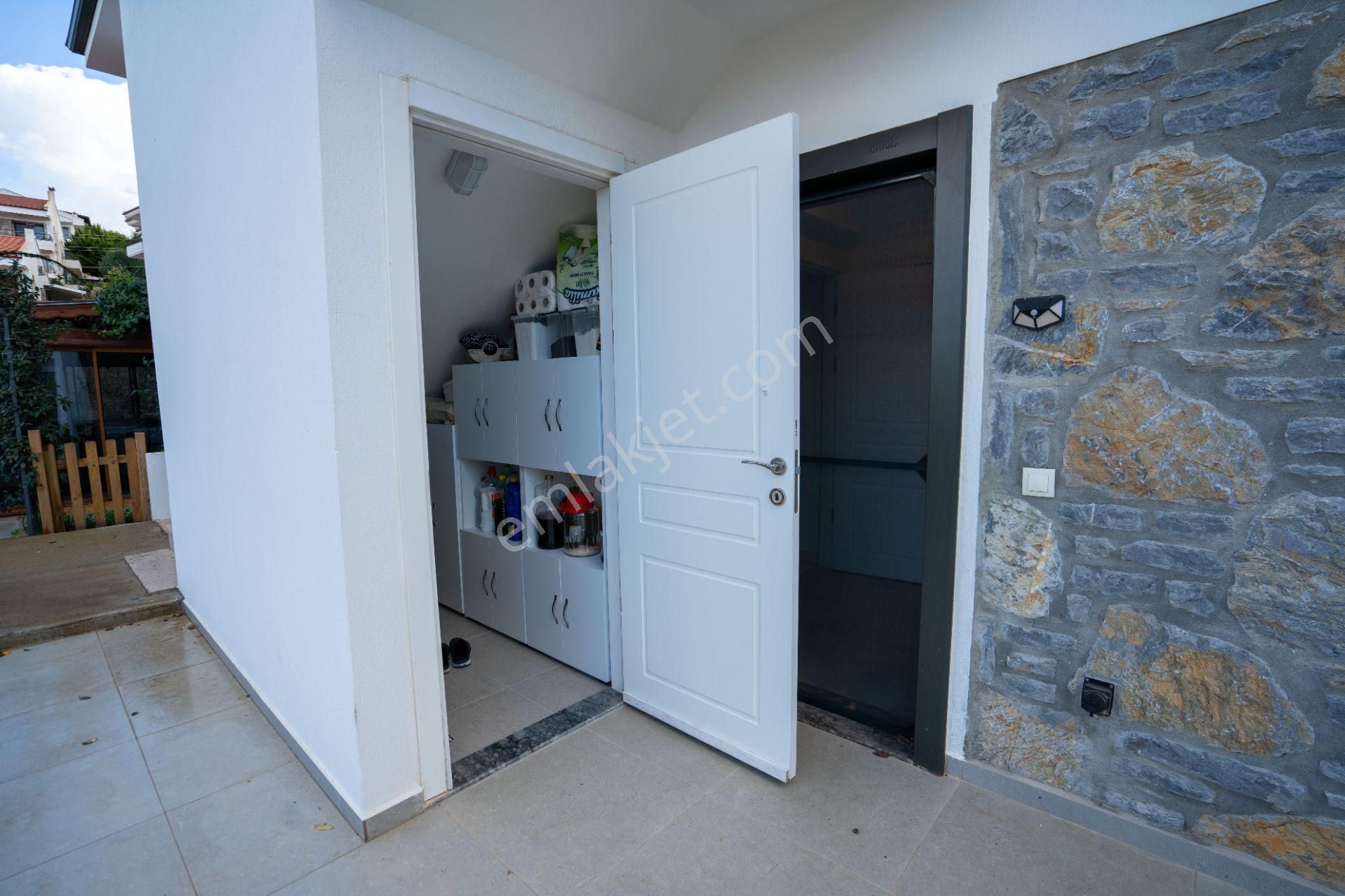 Datça Merkez'de Nezih Sitede Satılık Denize Yakın 1+1 65m² Bahçe Katı Daire - Görsel 9