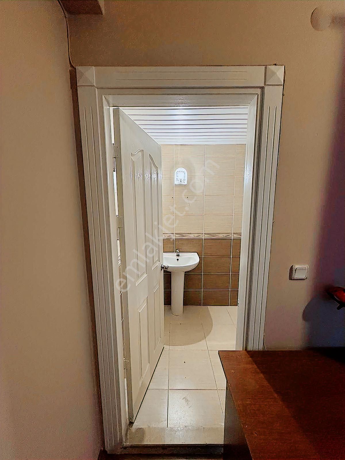 Uncalı Merkezi Konumda Havuzlu Sitede Kiralık 3+1 Geniş Daire - Görsel 6