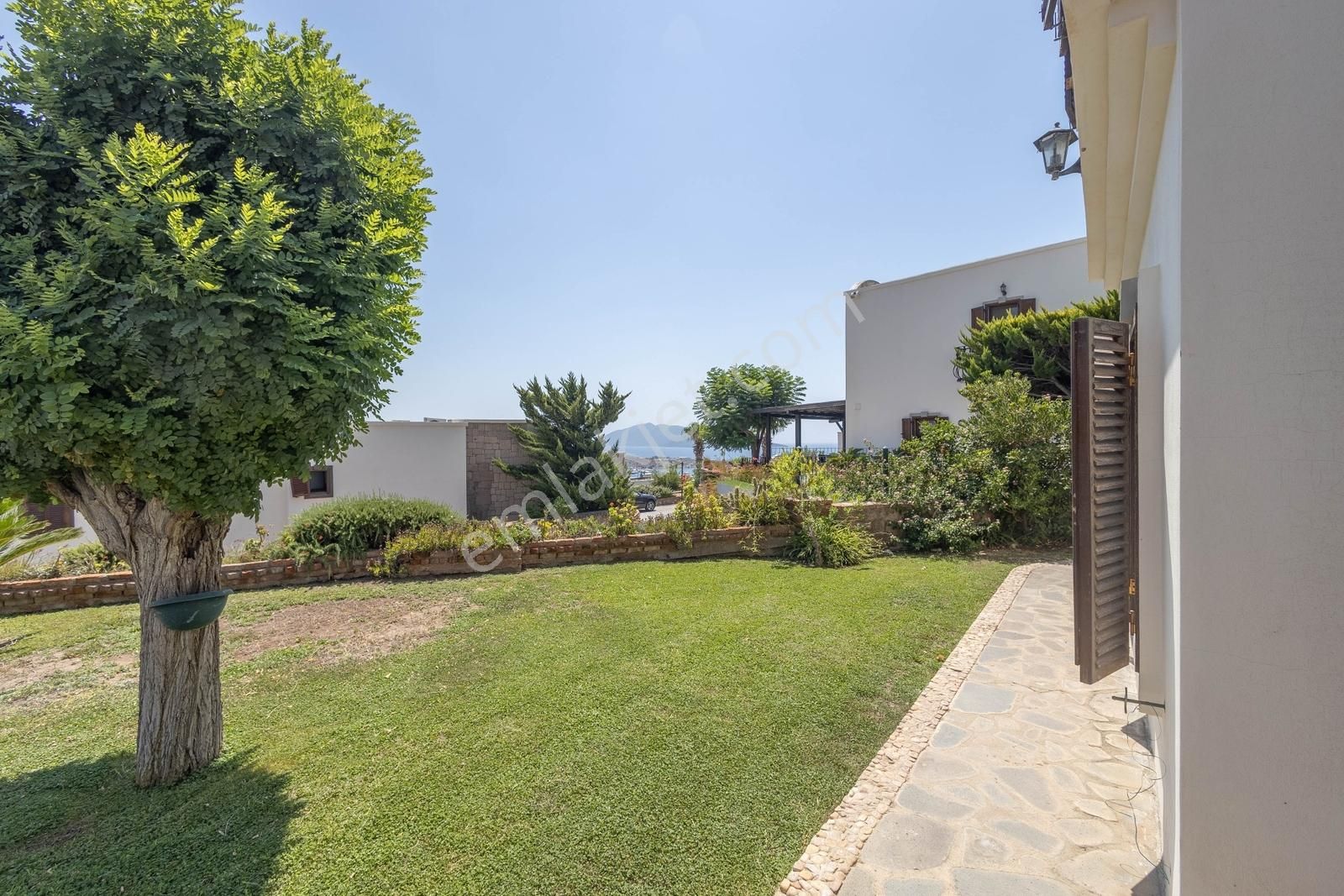 Bitez'de Site İçerisinde Satılık 3+1 Havuzlu Müstakil Villa - Görsel 21