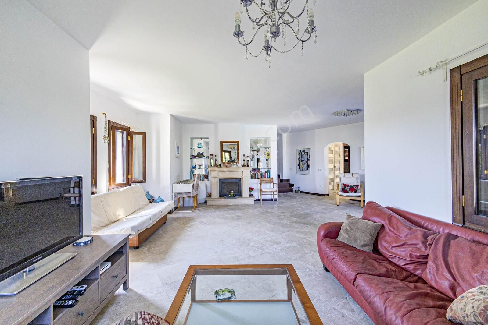 Bitez'de Site İçerisinde Satılık 3+1 Havuzlu Müstakil Villa - Görsel 9