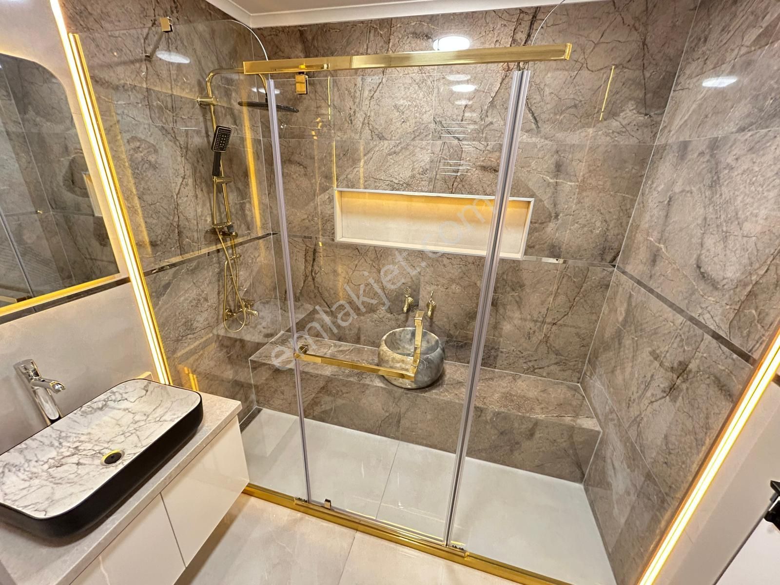 Taner'den Cevizlidere Cad'de 3+1+kiler Asansörlü Lüks Köşe Daire - Görsel 18