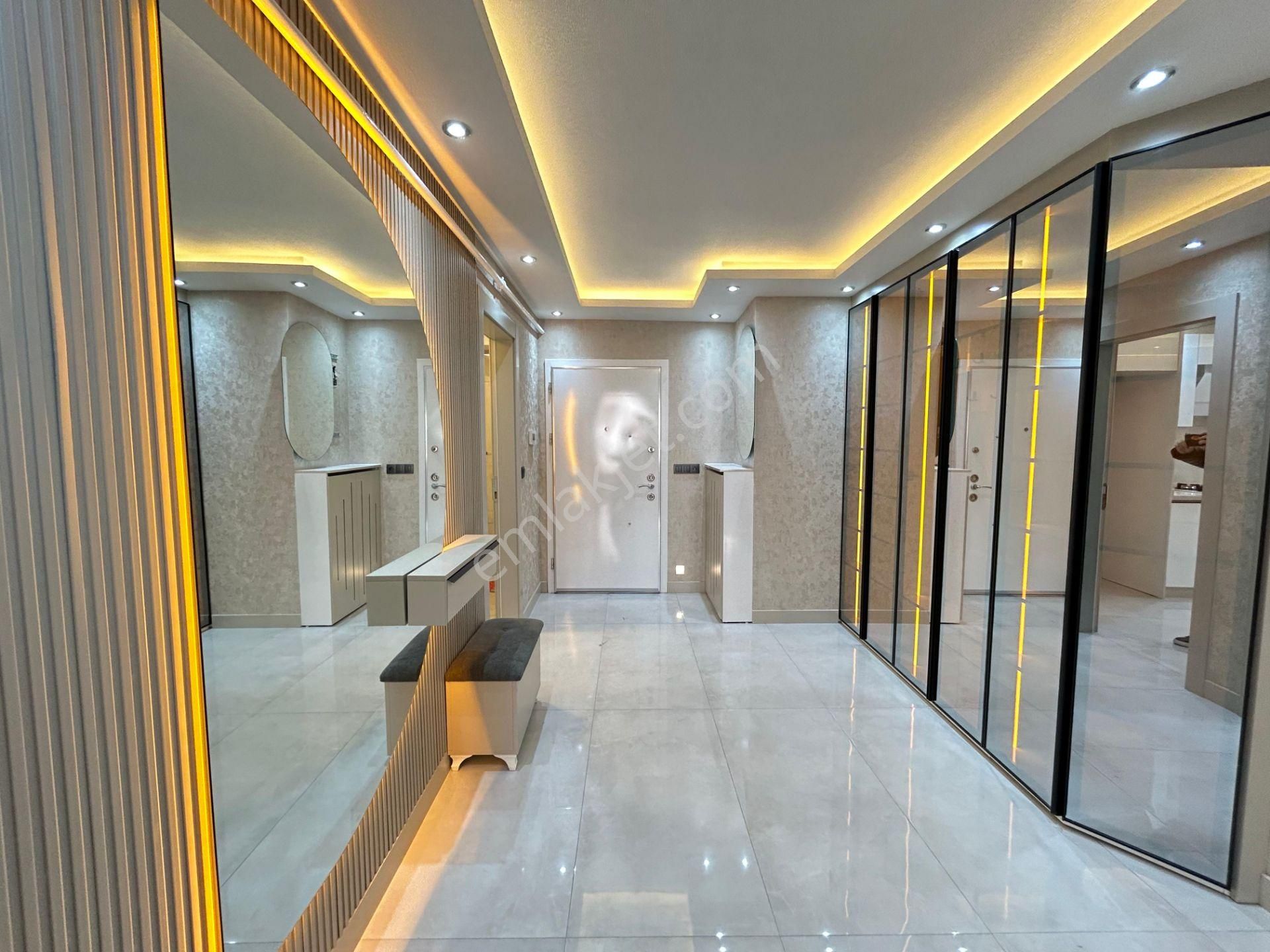 Taner'den Cevizlidere Cad'de 3+1+kiler Asansörlü Lüks Köşe Daire - Görsel 16