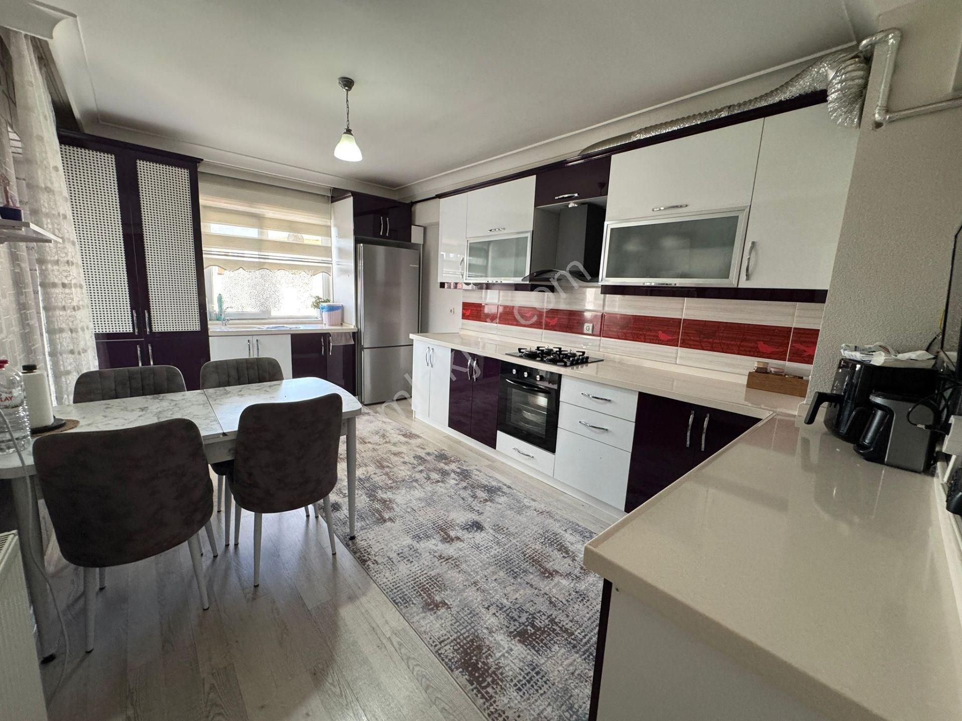 Yeşilova Mah.de Kapalı Otopark Fitnes Salonlu Site İçinde Satılık 3+1 Daire - Görsel 10