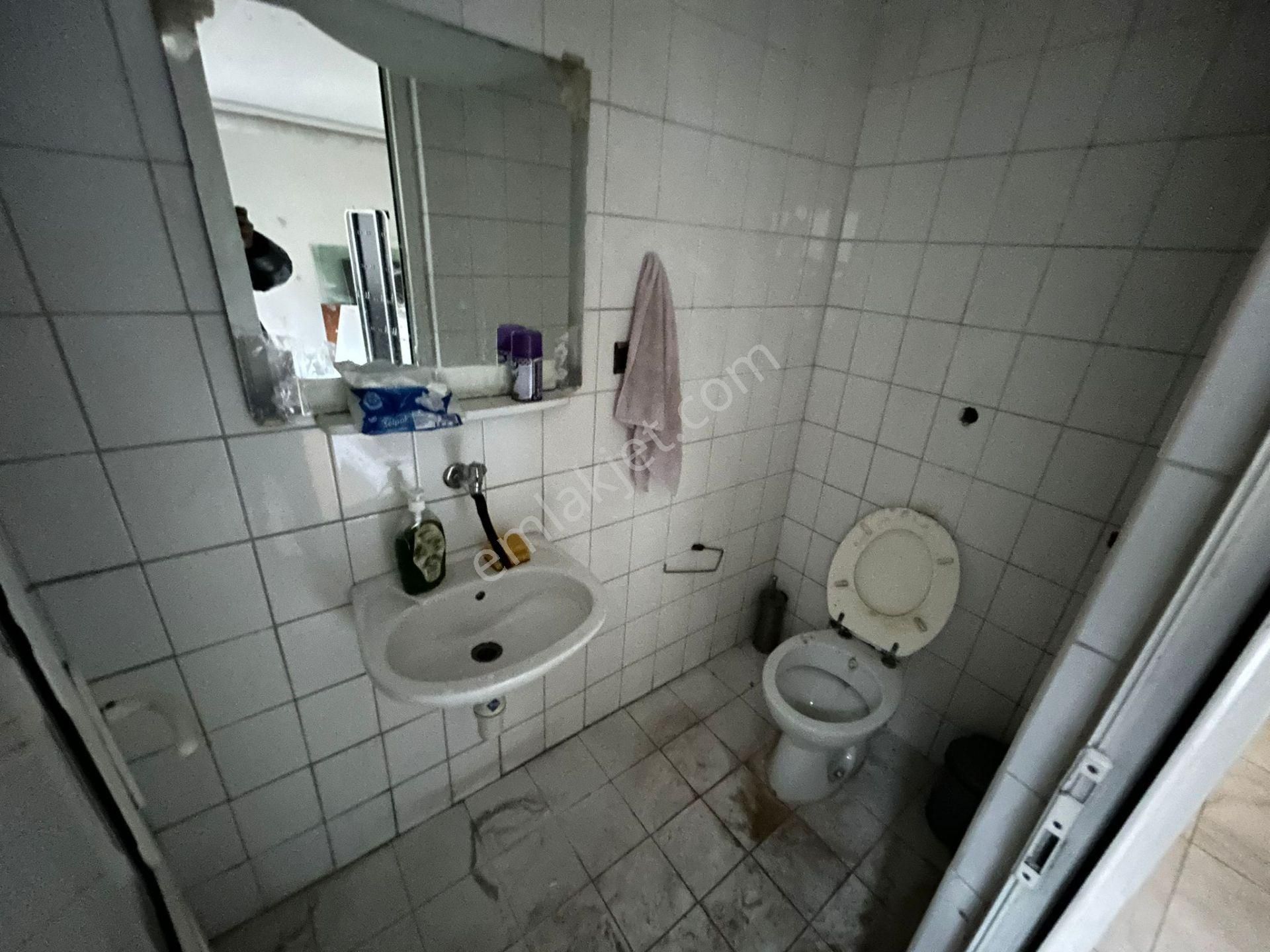 Taner'den Dikmen Caddesinde 160m2 Polis Evi Karşısı Kiracılı Yatırımcıya Uygun - Görsel 29