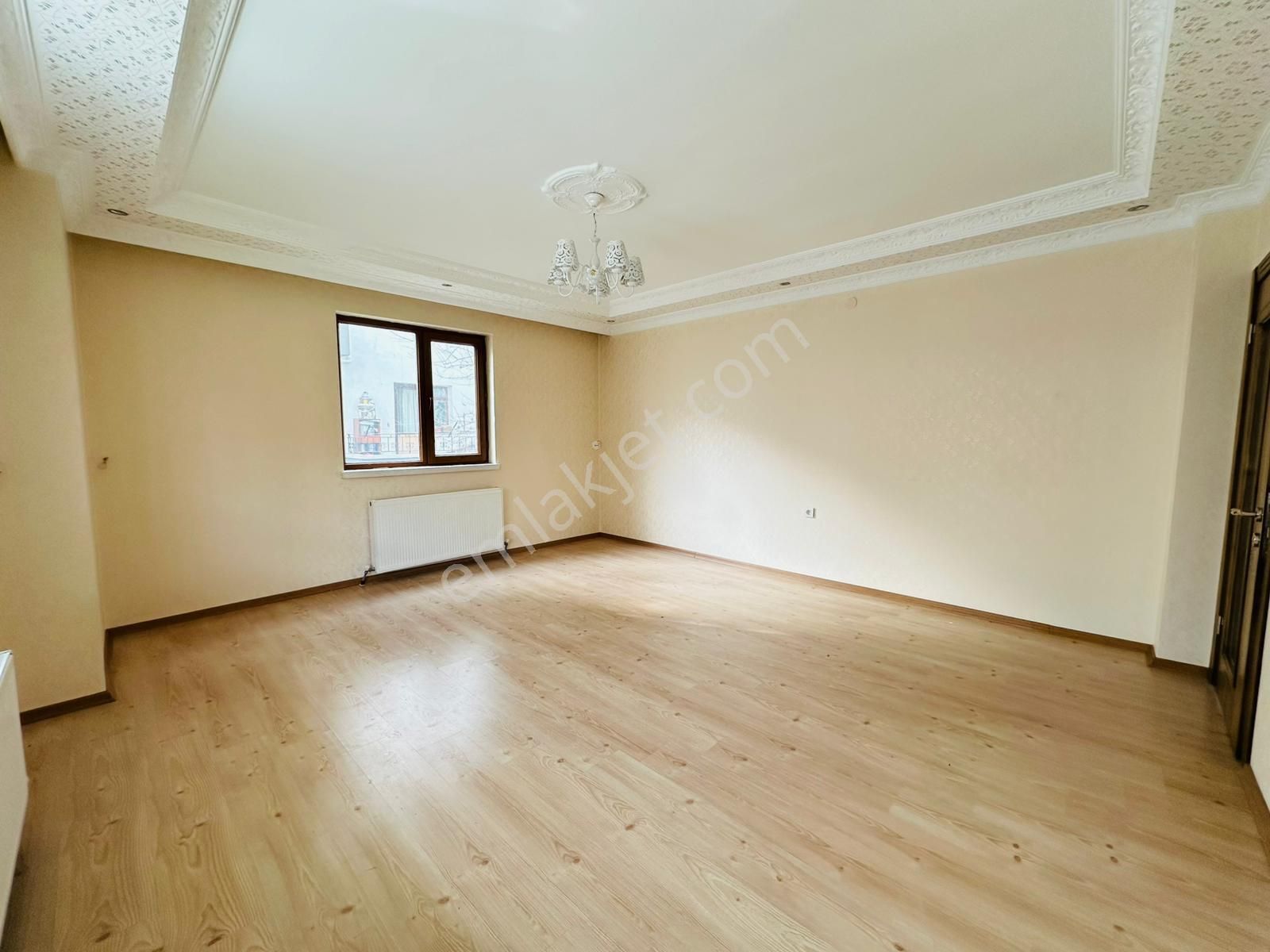 Karapürçek'te Muradiye Lisesi Yakını Giriş Katta 3+1 Asansörlü Satılık Daire !!! - Görsel 7