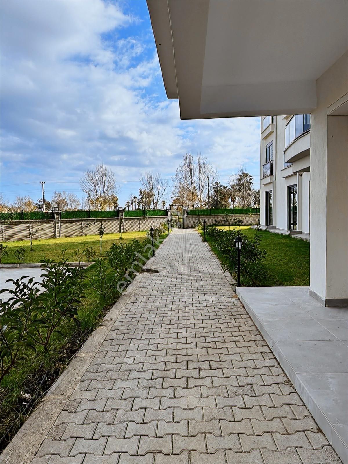 Gökhan Gökdemirden Denize Sıfır 1+1 Rezidans Satılık Lüks Daire - Görsel 31