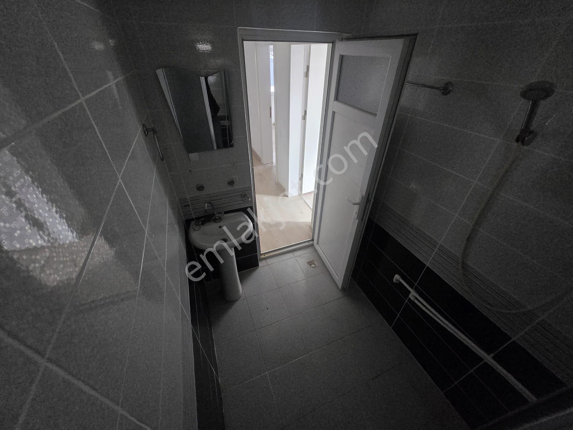 Kardeşten Kiralık - Havran Büyükdere'de Geniş Bahçeli 3+1 Köy Evi - Görsel 26